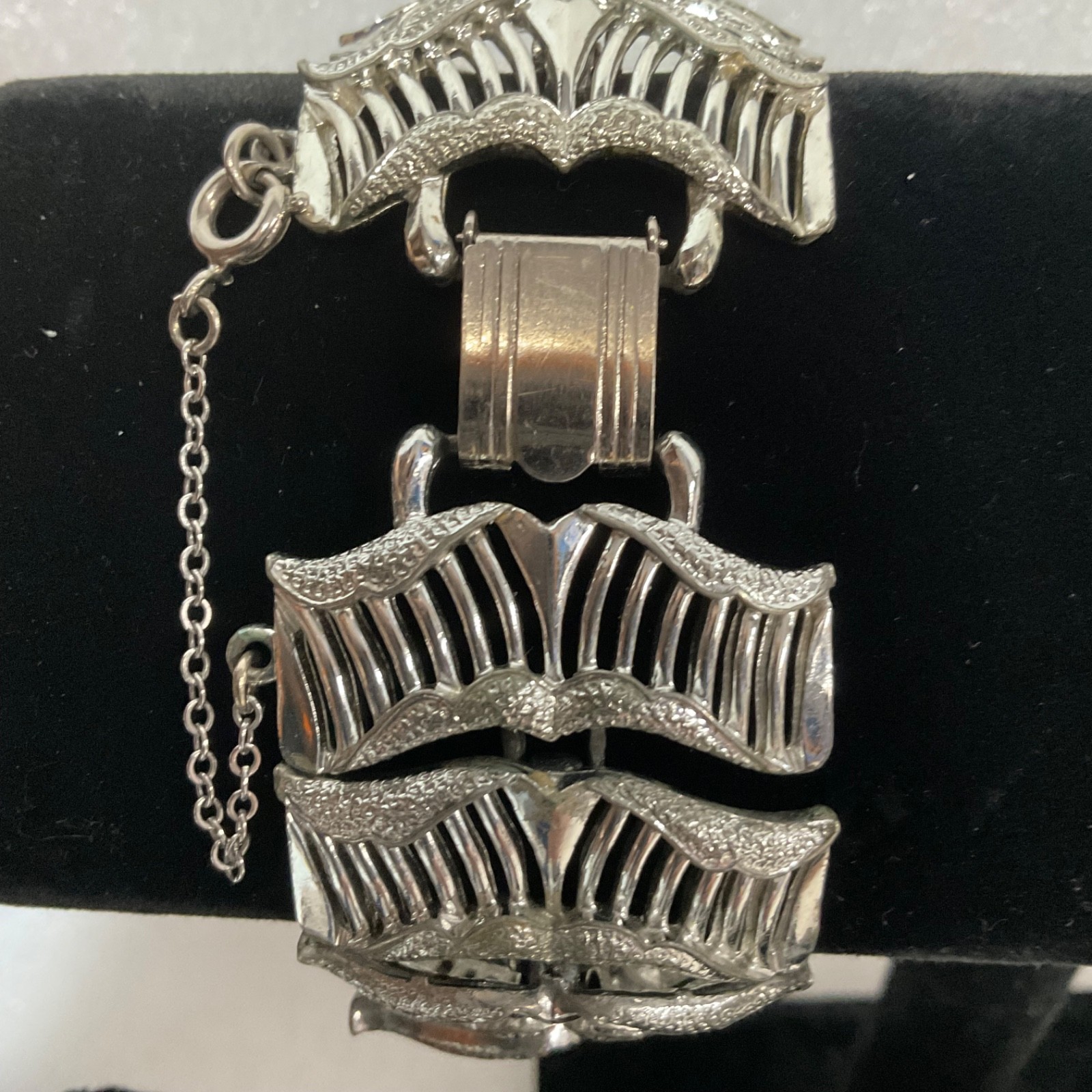 Vintage Coro Pegasus Wide Silver Tone Bracelet 68.7g Retro Statement 7” - Image 2