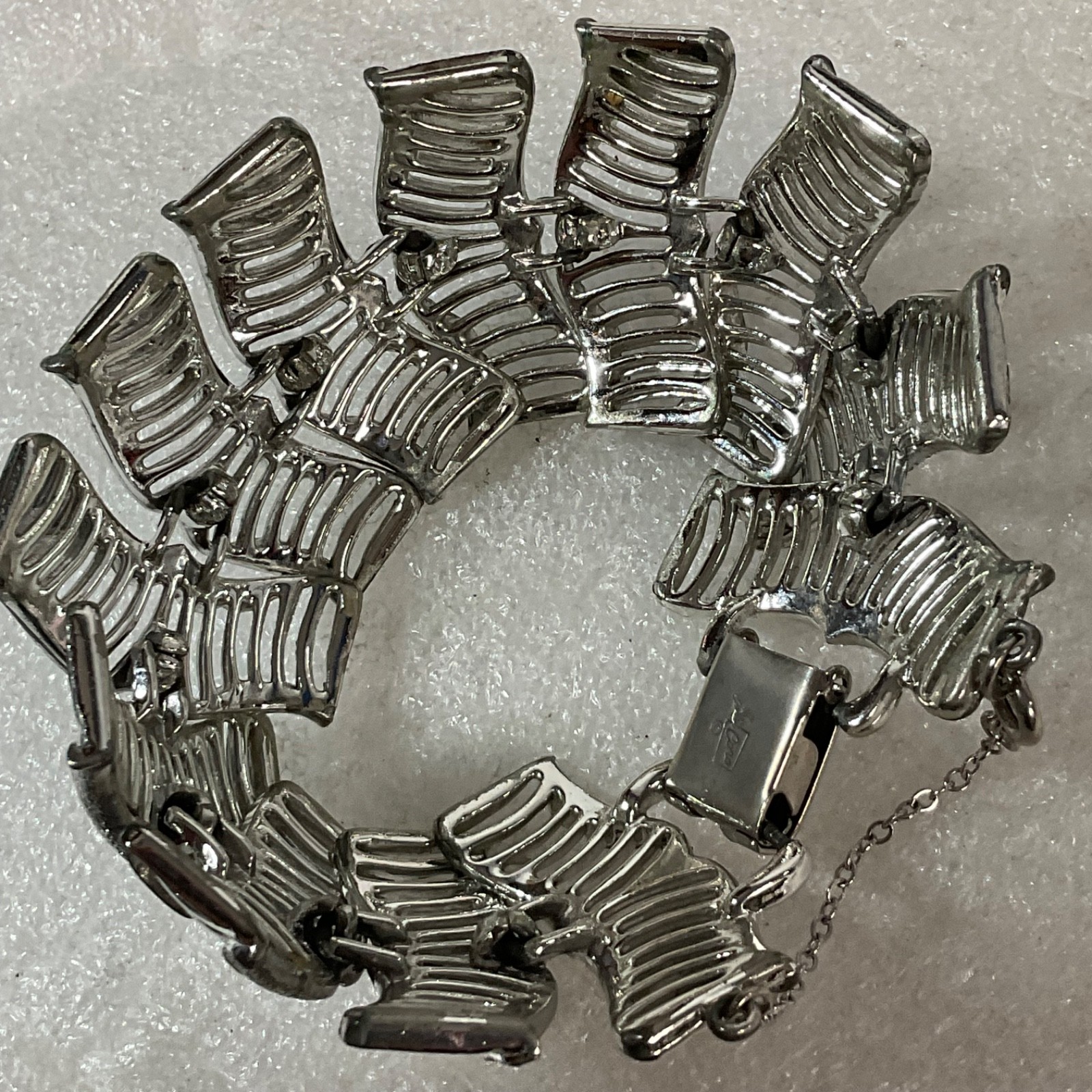 Vintage Coro Pegasus Wide Silver Tone Bracelet 68.7g Retro Statement 7” - Image 9