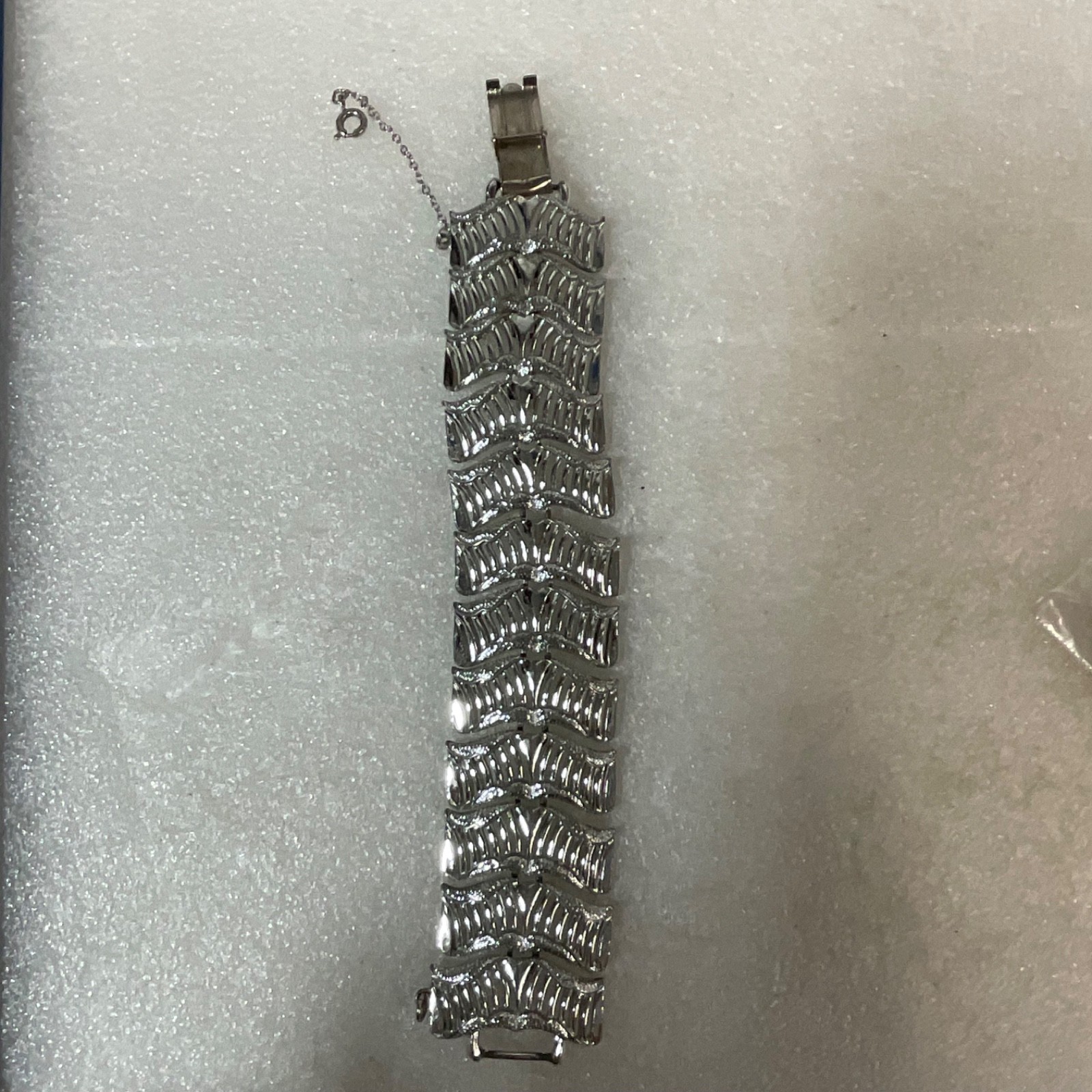 Vintage Coro Pegasus Wide Silver Tone Bracelet 68.7g Retro Statement 7” - Image 12