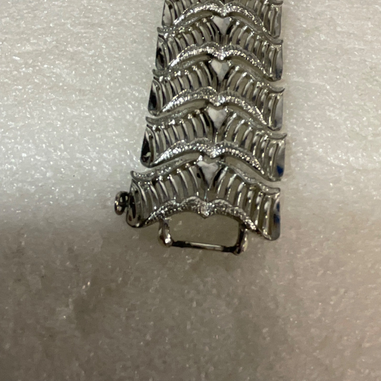 Vintage Coro Pegasus Wide Silver Tone Bracelet 68.7g Retro Statement 7” - Image 14