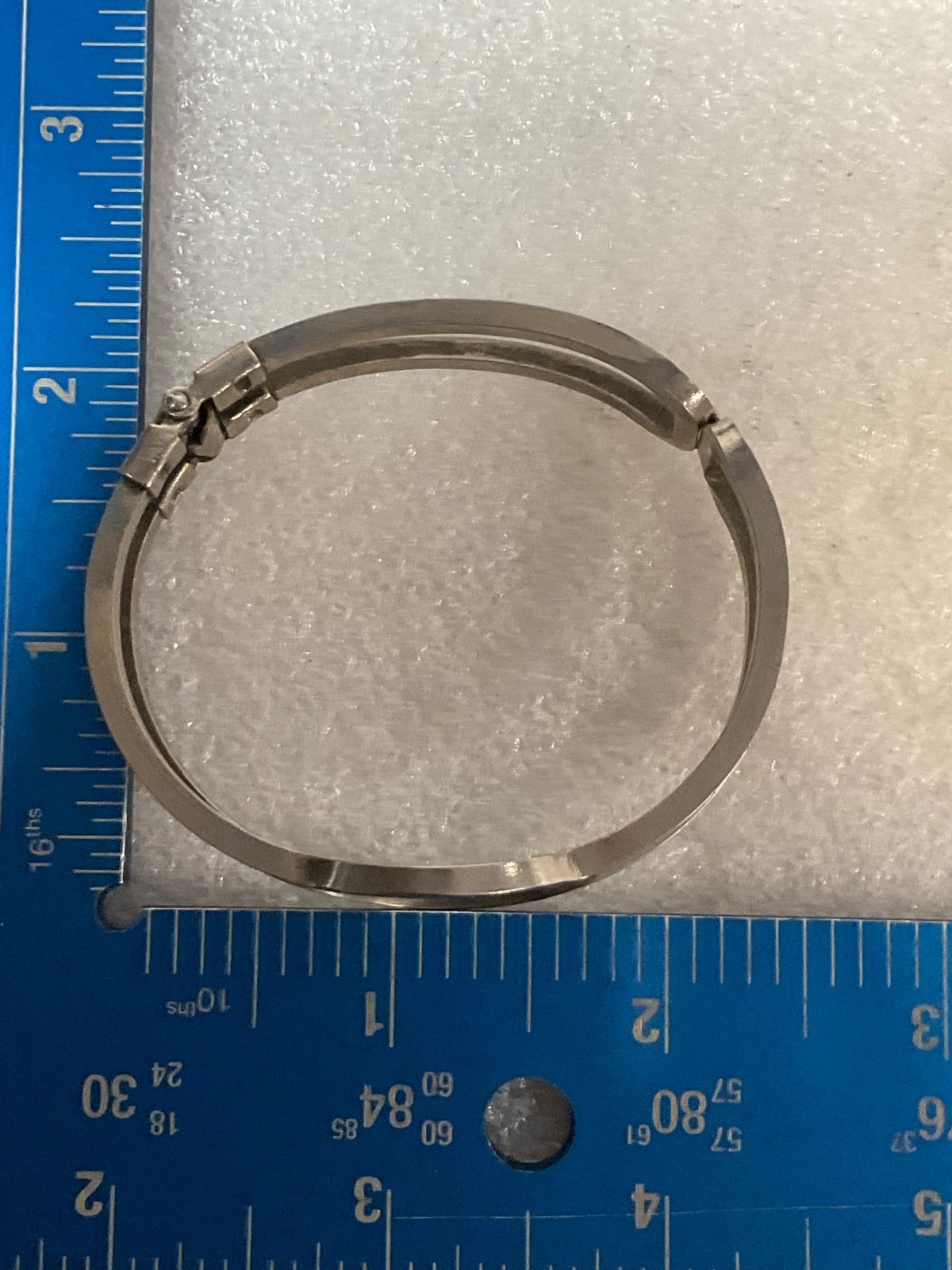 Vintage Modernist Stainless Steel Spring Close Bangle Bracelet 6" Hinged 23.5g - Image 12