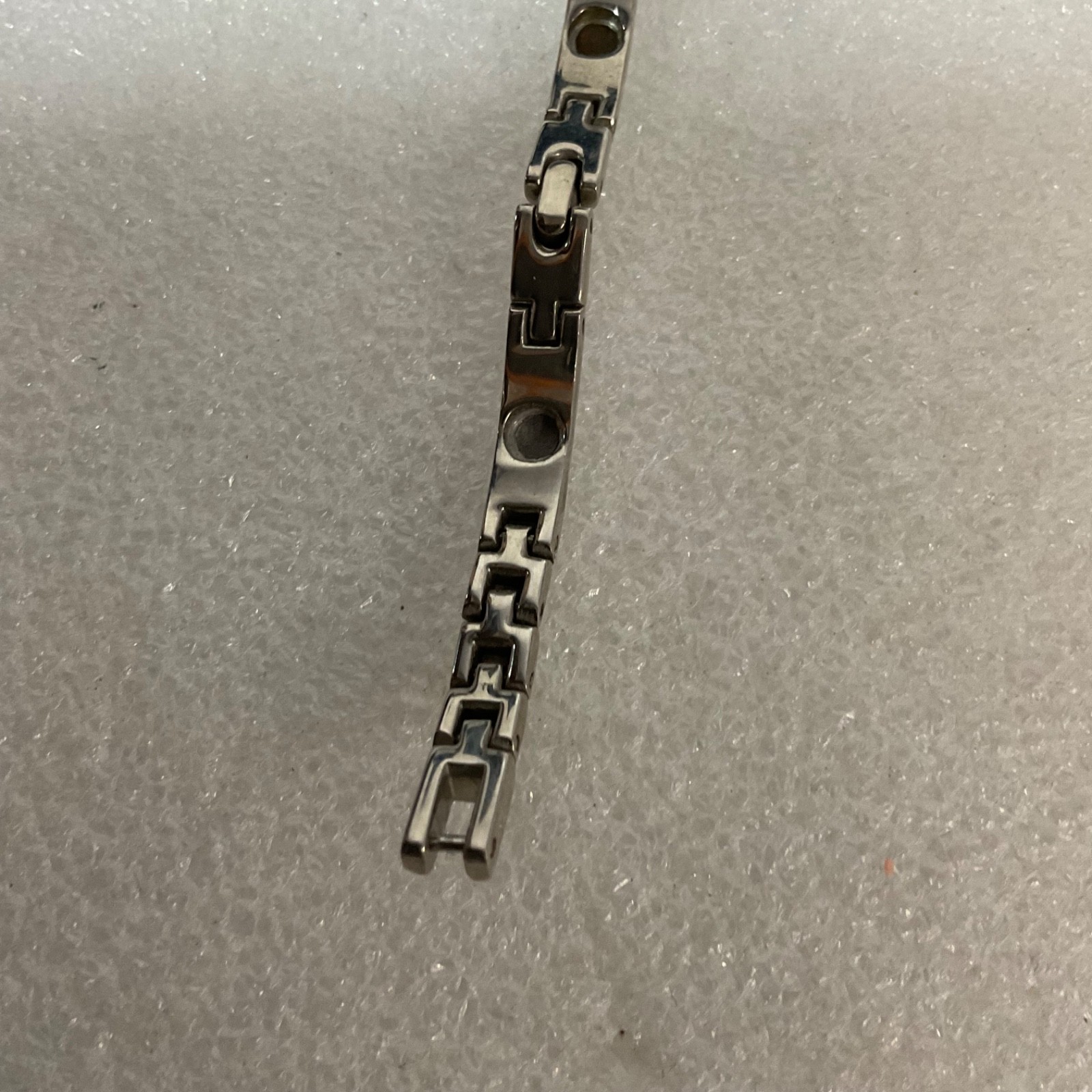 Magnetic Therapy Bracelet Stainless Steel Link Unisex 7.5" Missing 2 Magnets - Image 7