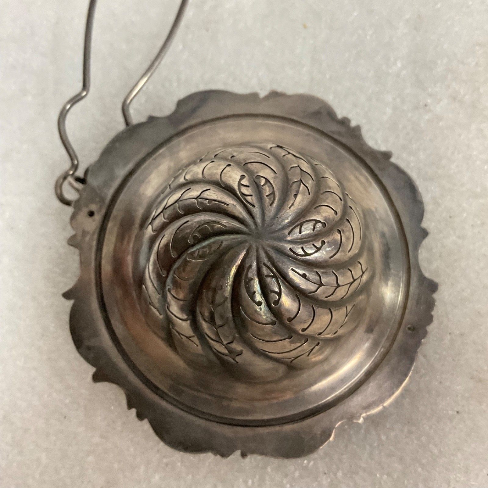 Ornate Silver Tea Strainer Basket with Wire Clip 3 in 32.13g - Image 4