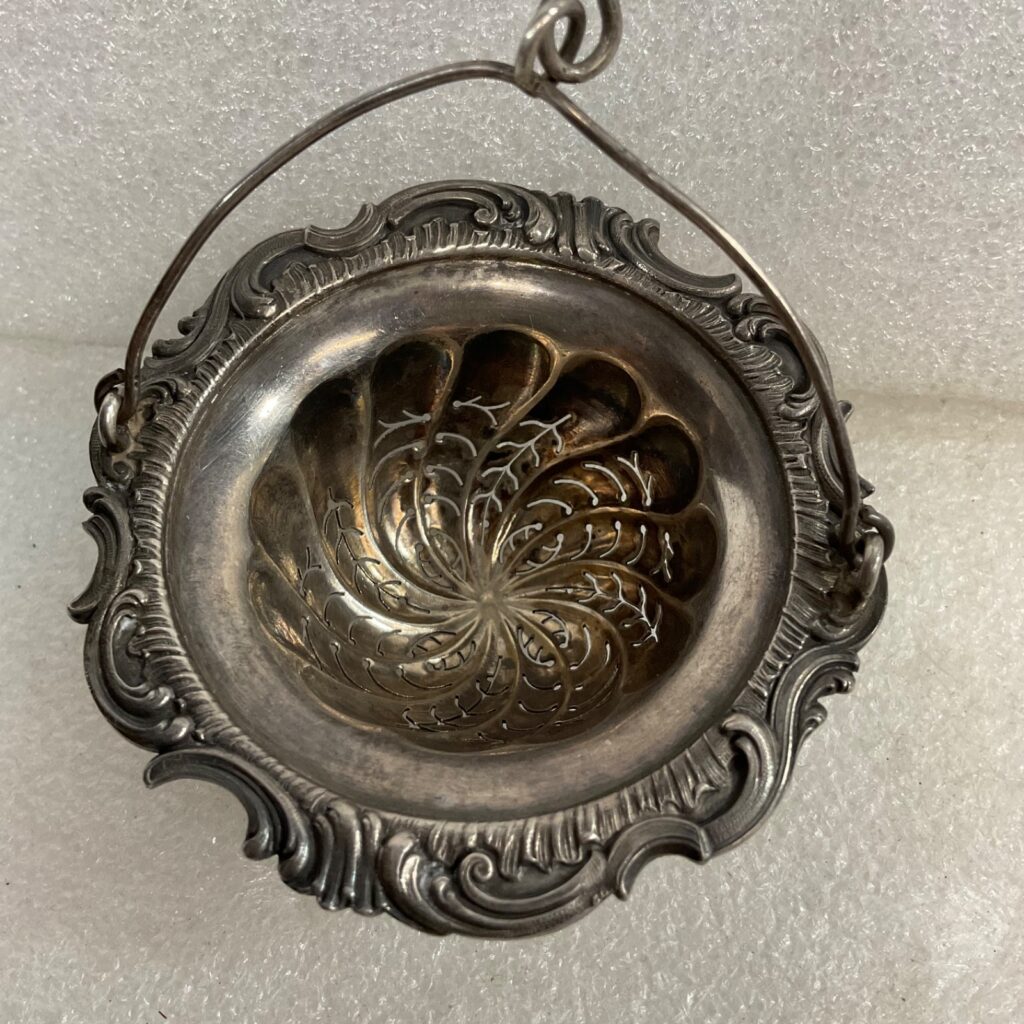Ornate Silver Tea Strainer Basket with Wire Clip 3 in 32.13g - Image 1