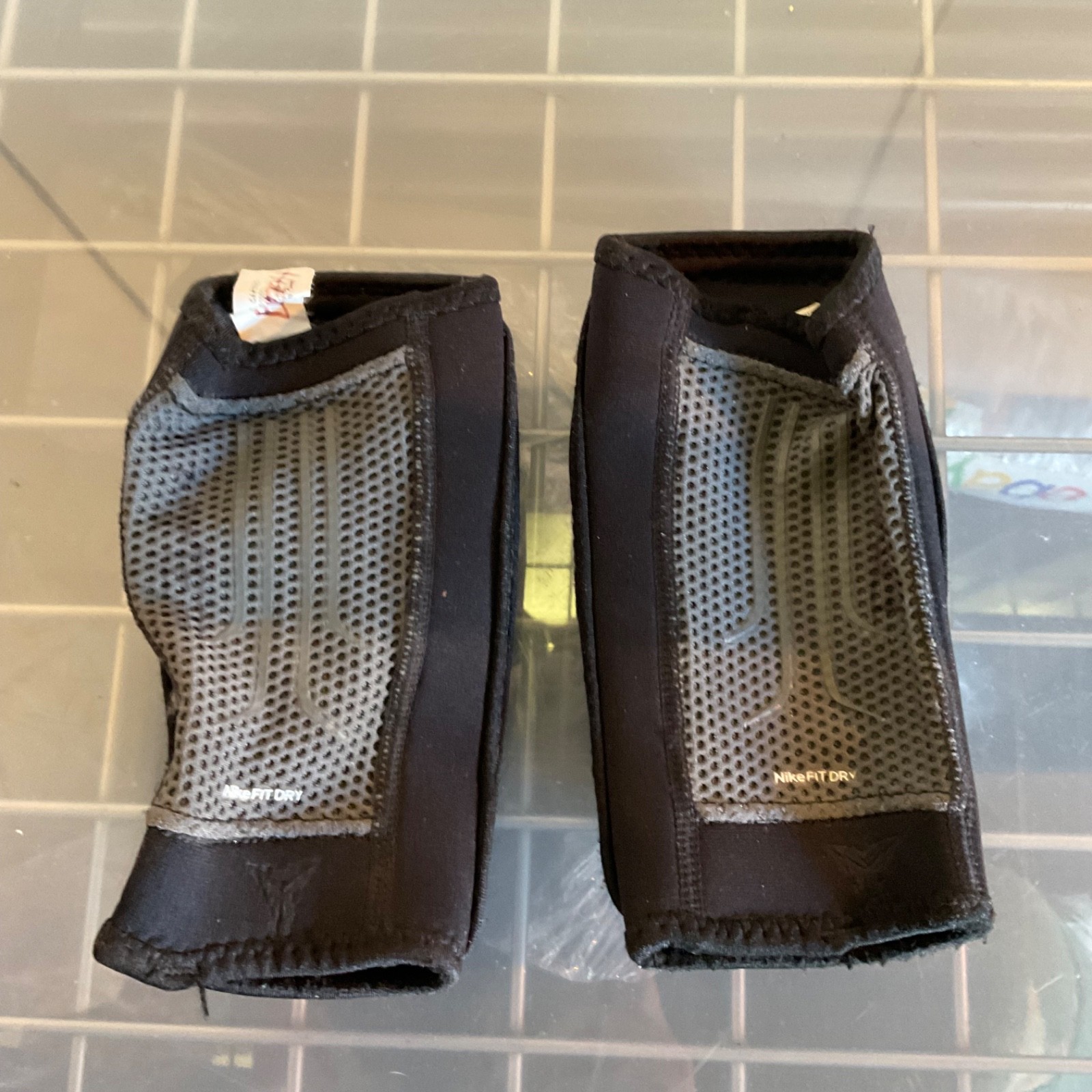 Nike Fit Dry Padded Wrist Forearm Guards Black Pair Adjustable - Image 2