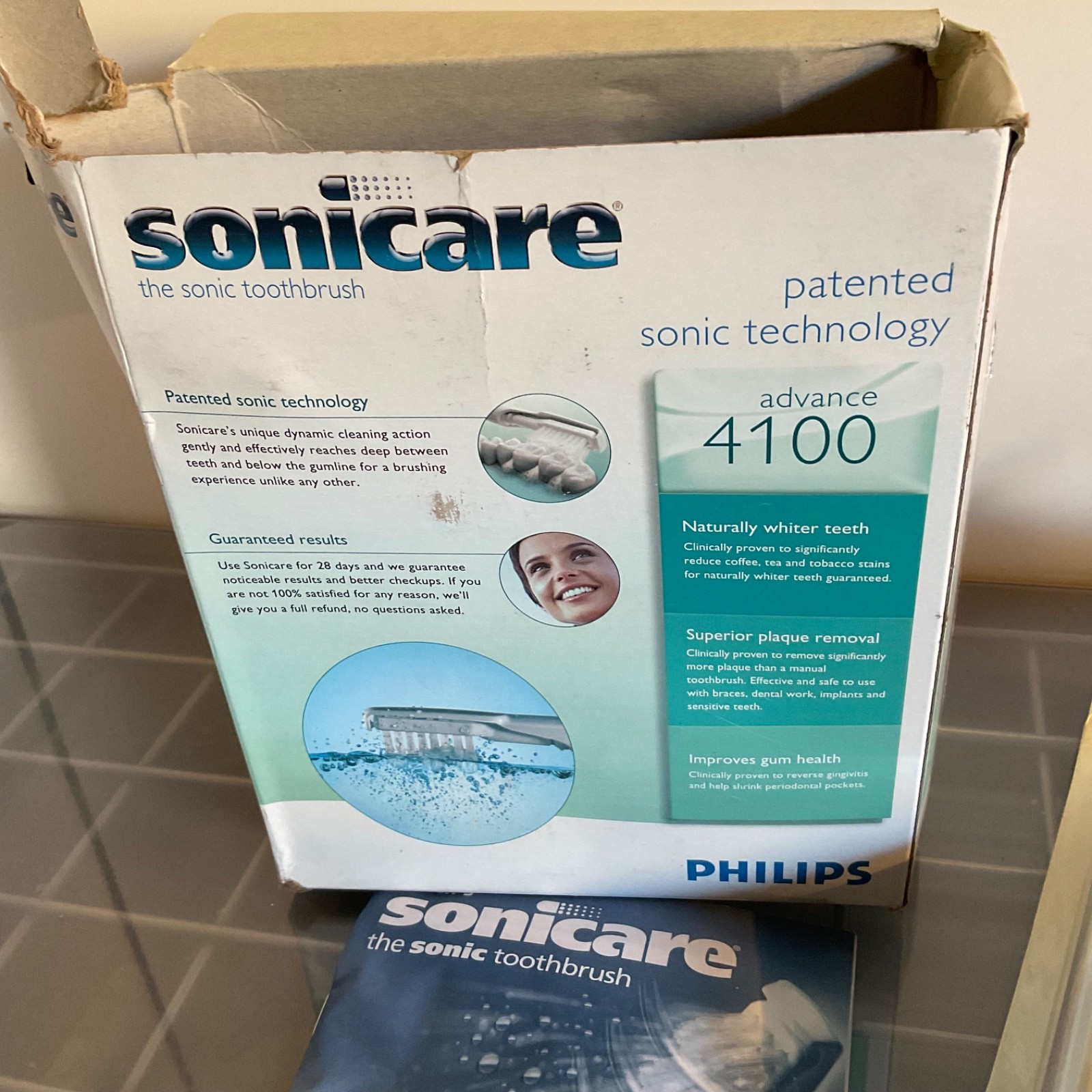 Philips Sonicare Advance 4100 HX4101 Toothbrush Unused Damaged Box - Image 11