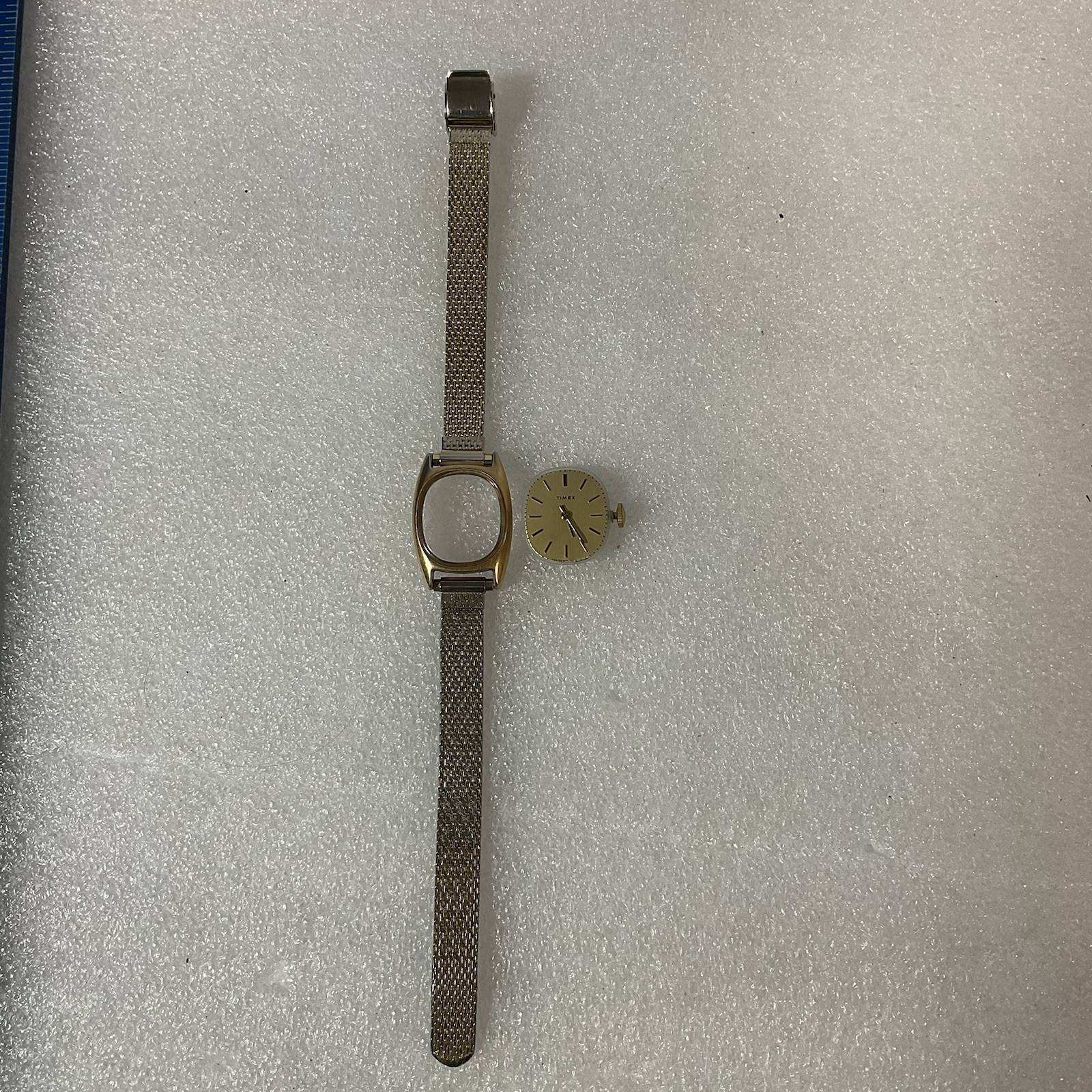 VTG Timex Mechphanic Wind Up Watch For Parts Not Working Great Britain - Image 3
