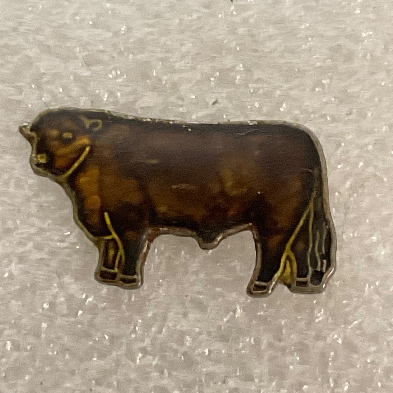 Vintage Brown Cow Pin 1in Enamel Metal Lapel Badge Farm Animal Design - Image 1
