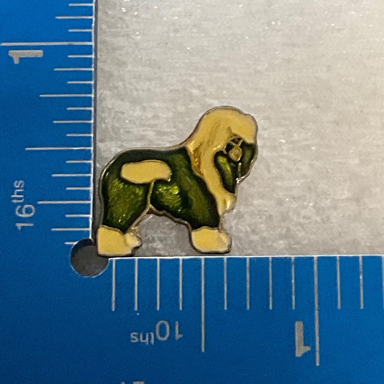 Vintage Shetland Sheepdog Lapel Pin Green Gold Tone Enamel Dog 0.75in - Image 3