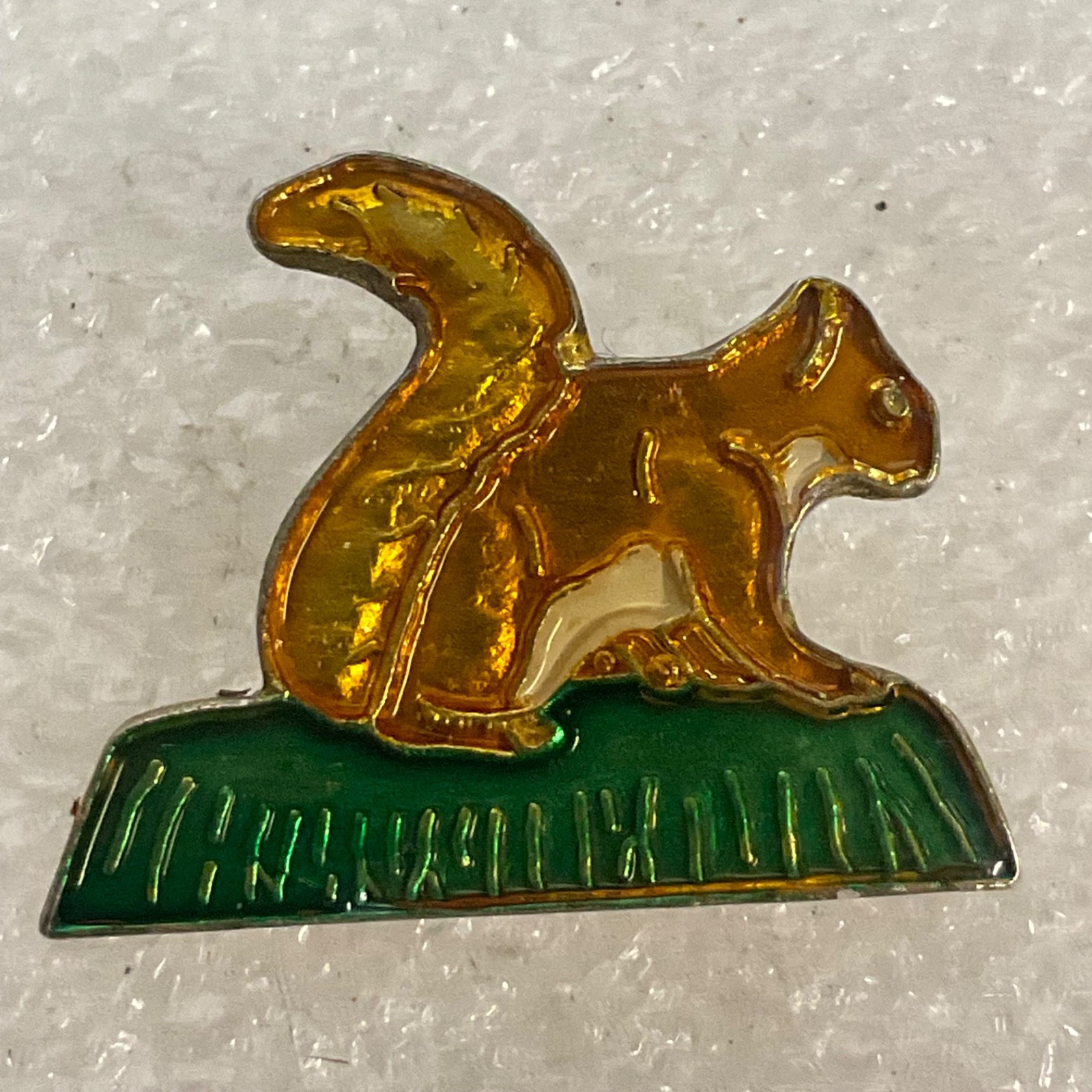 Vintage Gold Tone Squirrel Pin 0.75in Enamel Lapel Brooch Green Grass Design - Image 1