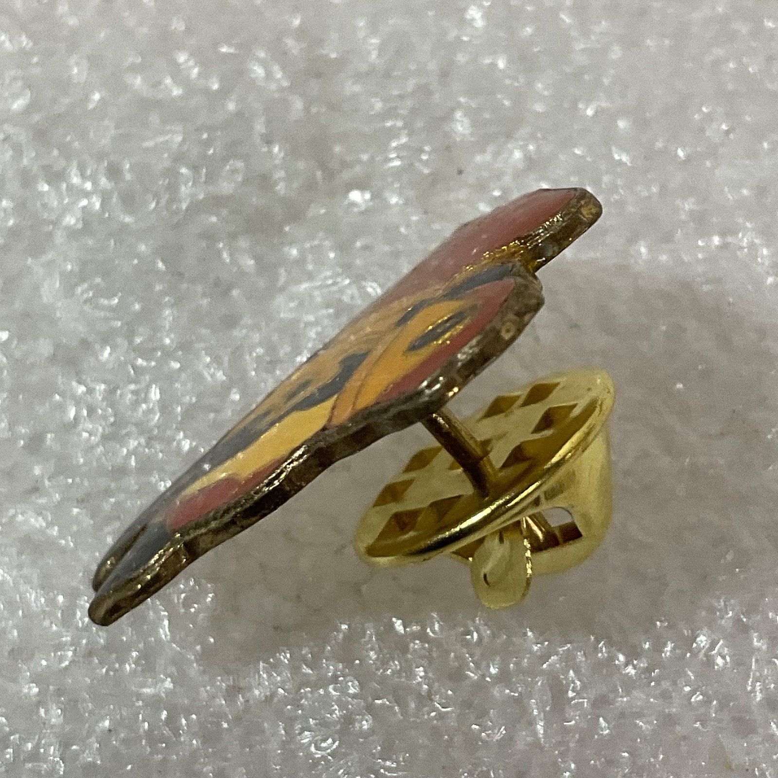 Vintage Horse Head Pin Red Yellow Enamel Lapel Badge 1in Equestrian Collectible - Image 5