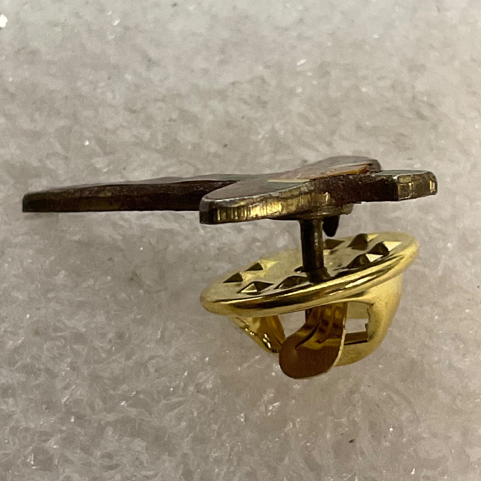 Vintage Flying Pheasant Enamel Pin Bird Lapel Tie Tack 1in Gold Tone 7.3g - Image 6