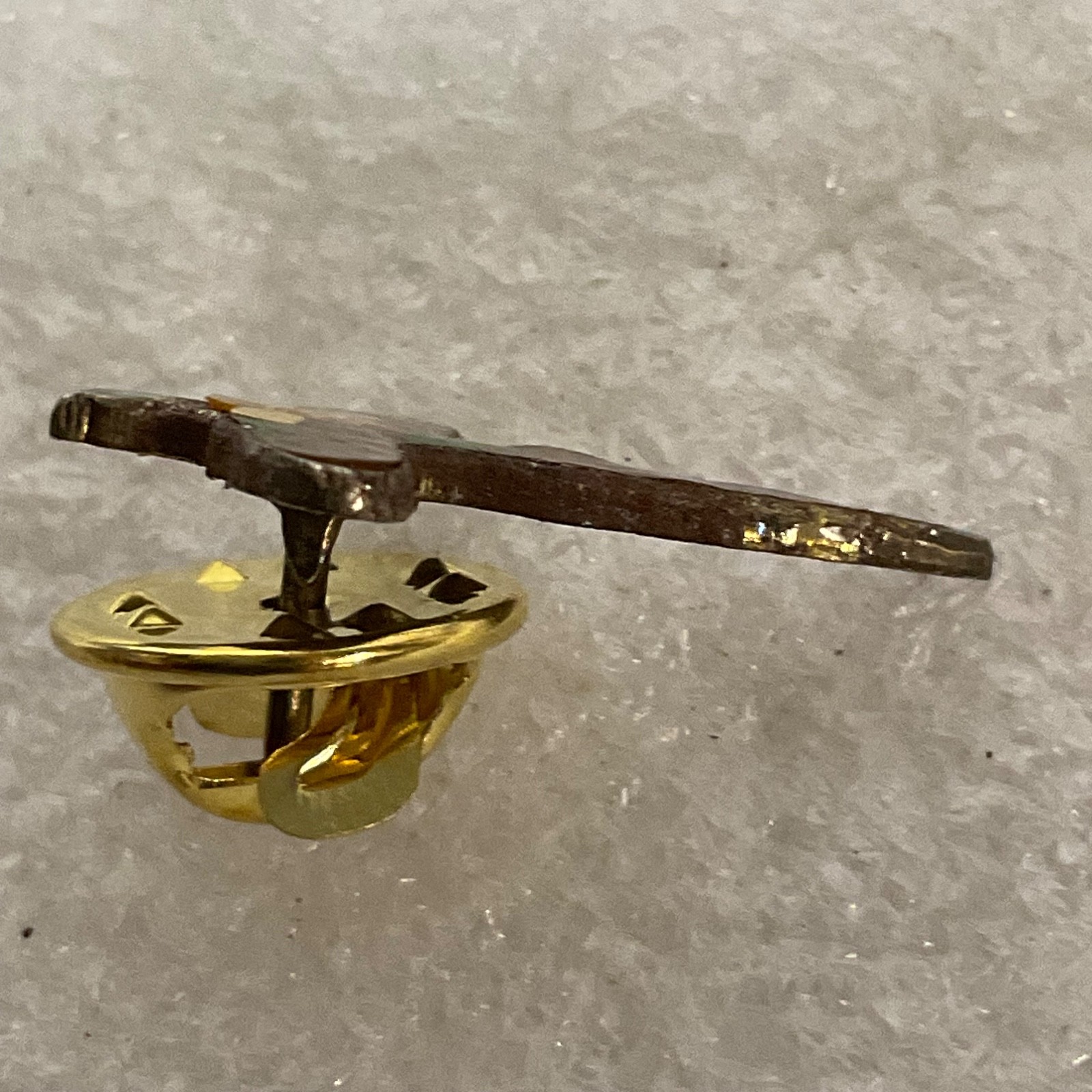 Vintage Flying Pheasant Enamel Pin Bird Lapel Tie Tack 1in Gold Tone 7.3g - Image 5