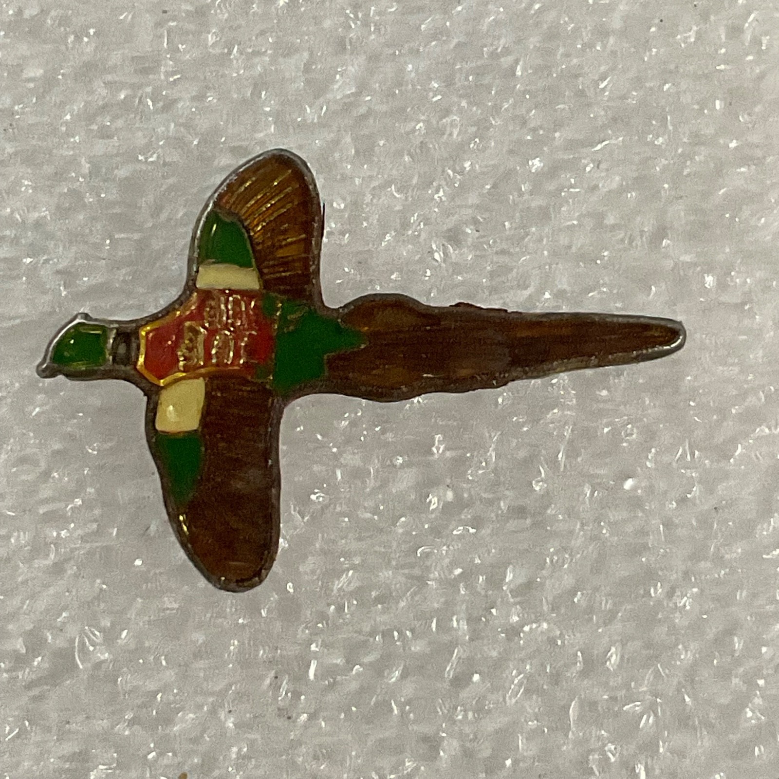 Vintage Flying Pheasant Enamel Pin Bird Lapel Tie Tack 1in Gold Tone 7.3g - Image 1