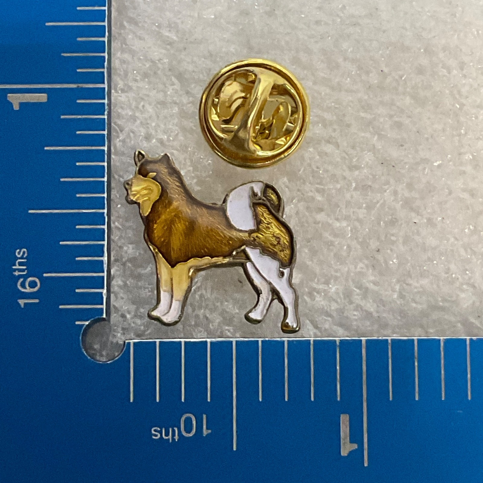 Vintage Husky Dog Pin Brown White Enamel Gold Tone Lapel Brooch 1in 9.85g - Image 3