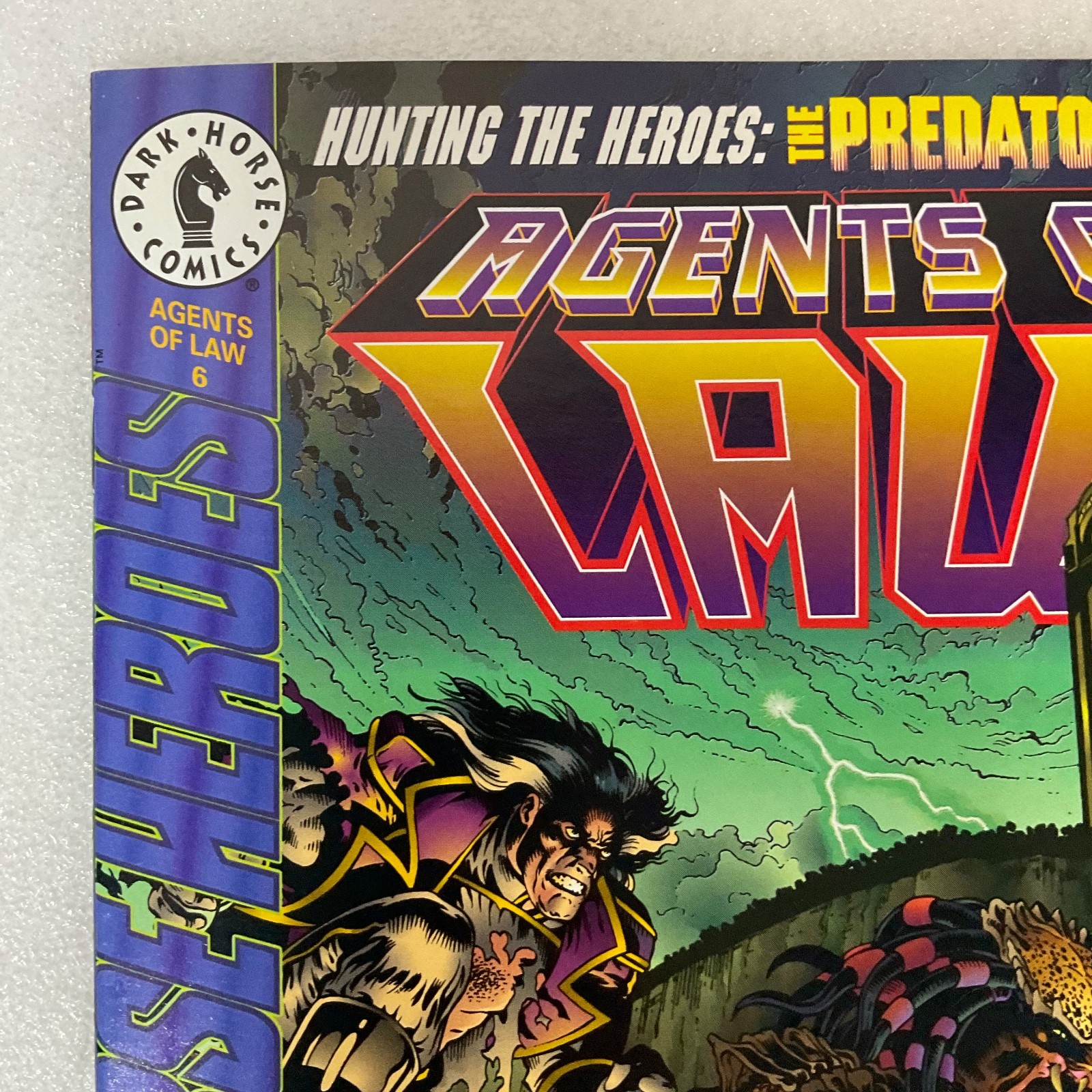 Agents of LAW #6 1995 Dark Horse Comic Predator Crossover - Image 5