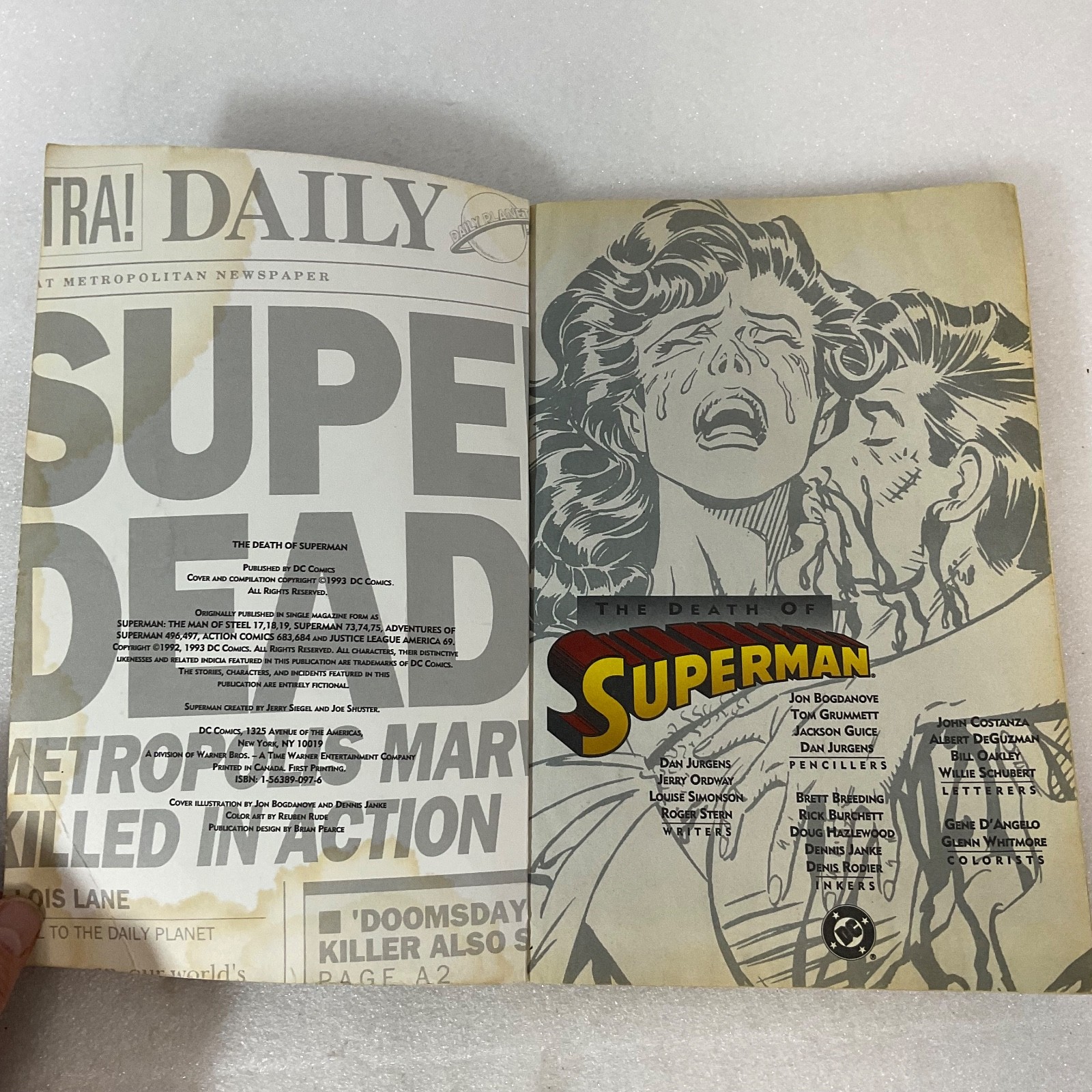 The Death of Superman Comic Book 1993 DC Graphic Novel First Printing - Image 7