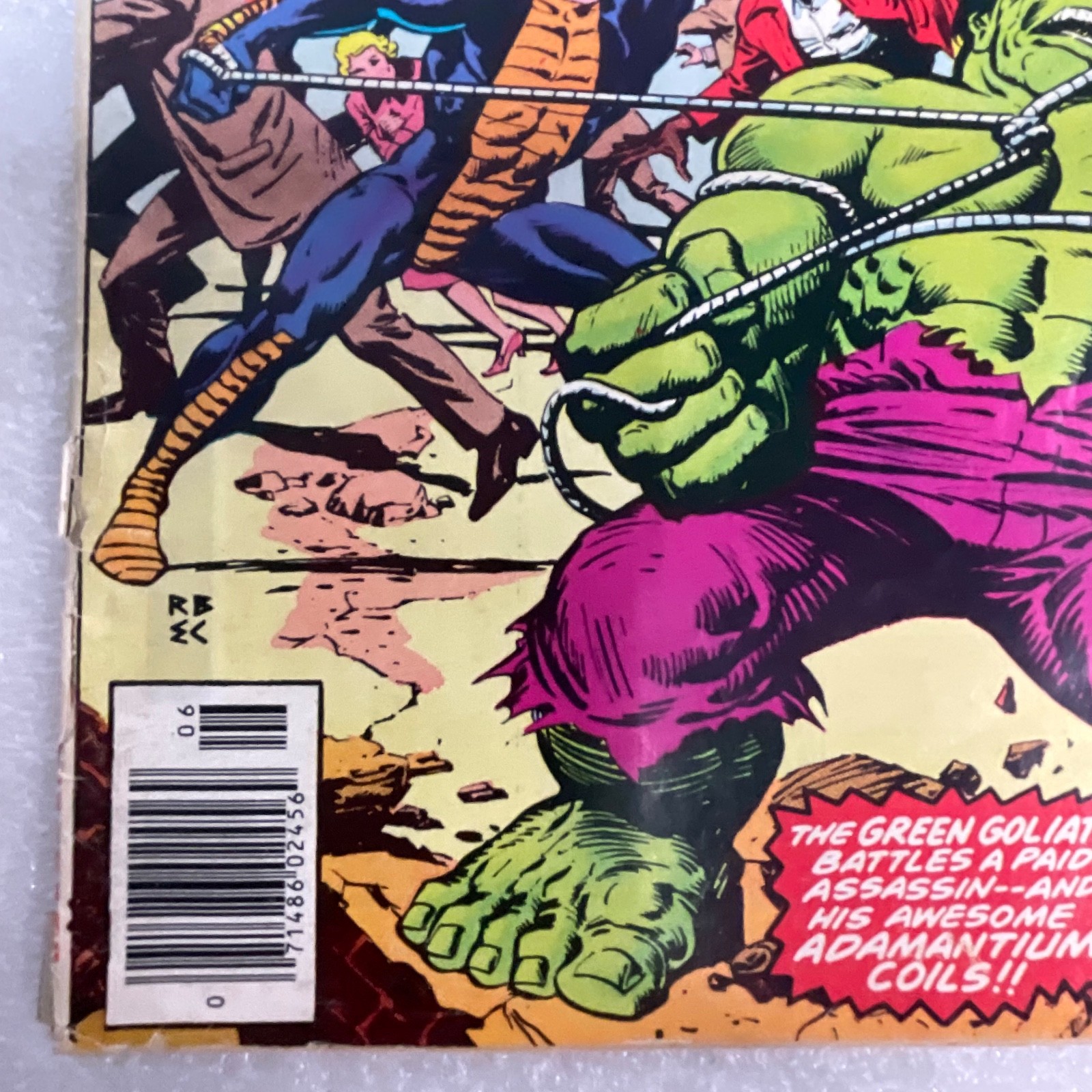 Vintage Incredible Hulk #212 1977 Marvel Comic Constrictor Story June Issue - Image 9