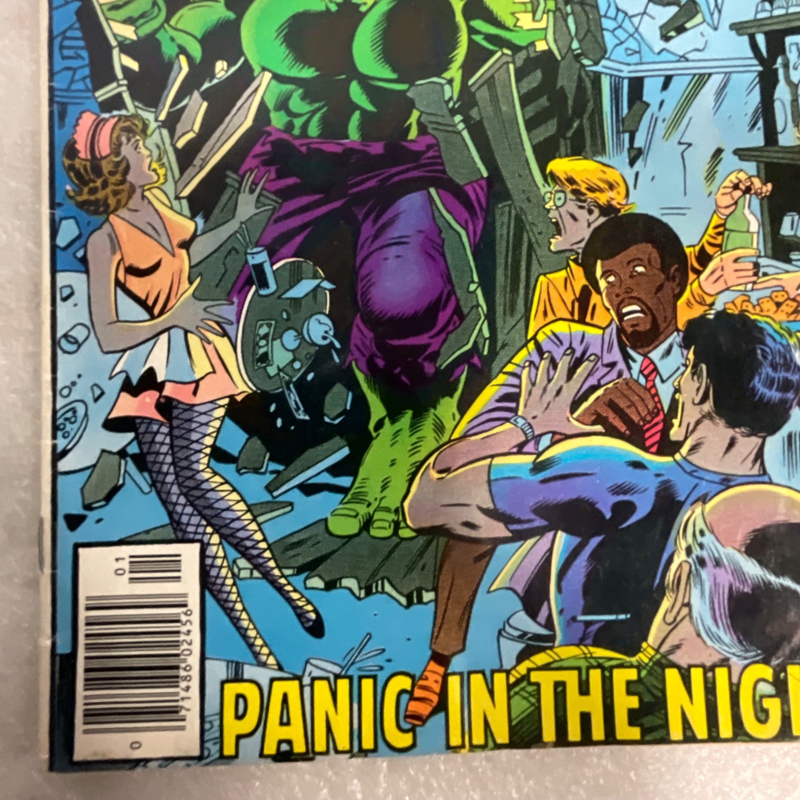 The Incredible Hulk #231 Jan 1978 Marvel Comic Panic in the Night - Image 9