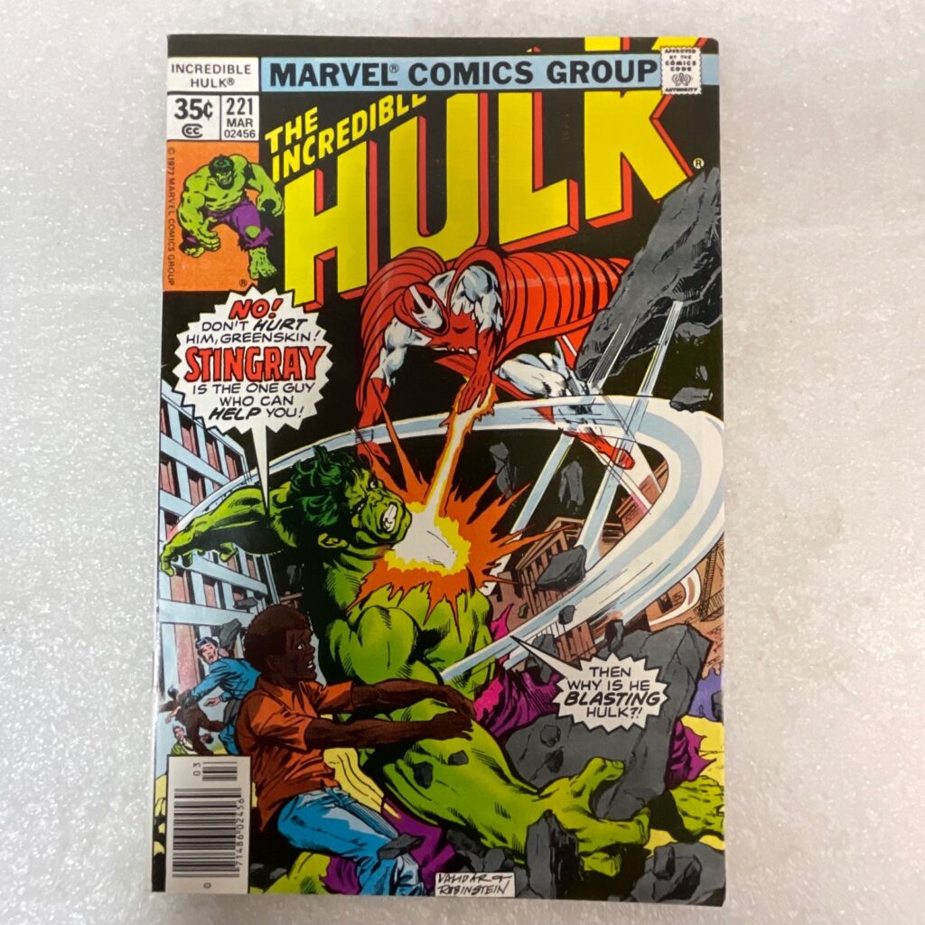 The Incredible Hulk #221 Mar 1978 Marvel Comic Book Stingray Cover - Image 1