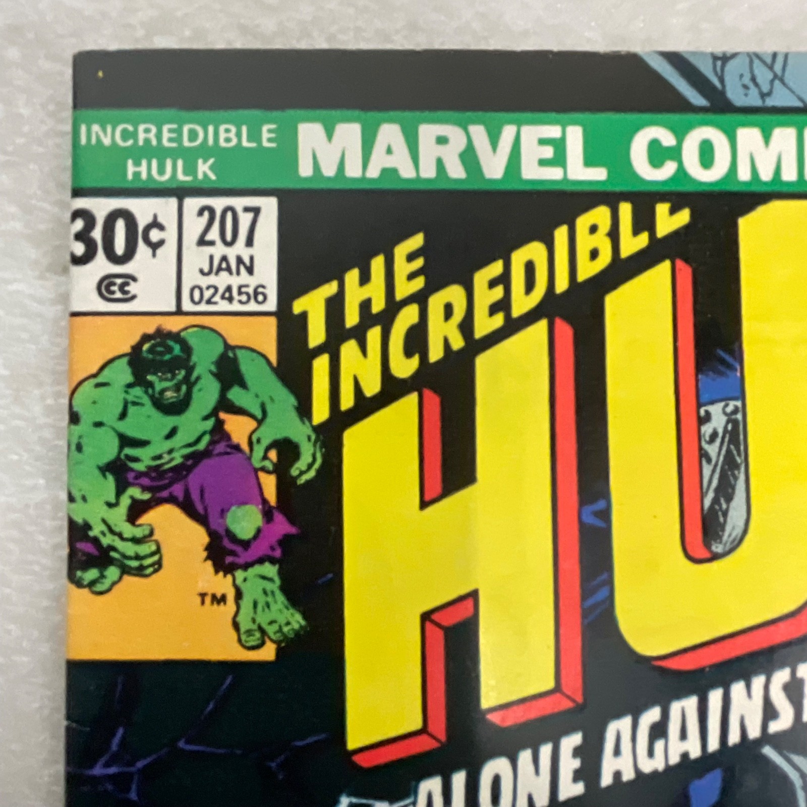 The Incredible Hulk #207 Jan 1977 Marvel Comic Book Defenders Storyline - Image 5