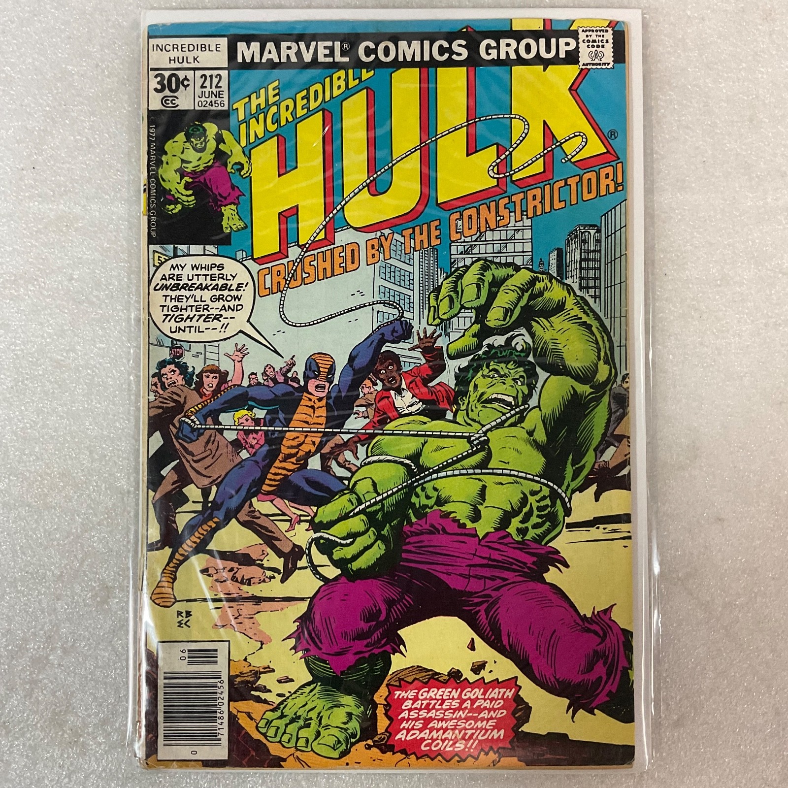 Vintage Incredible Hulk #212 1977 Marvel Comic Constrictor Story June Issue - Image 14