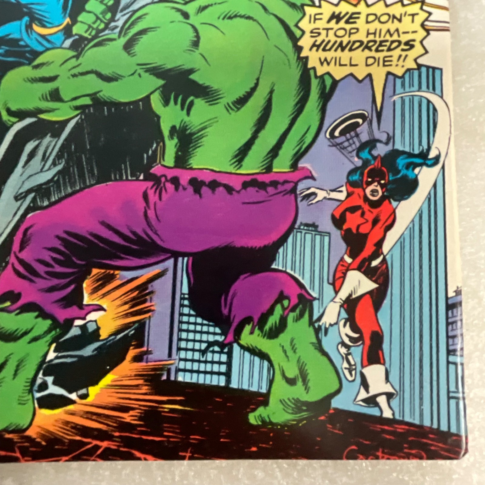 The Incredible Hulk #207 Jan 1977 Marvel Comic Book Defenders Storyline - Image 7