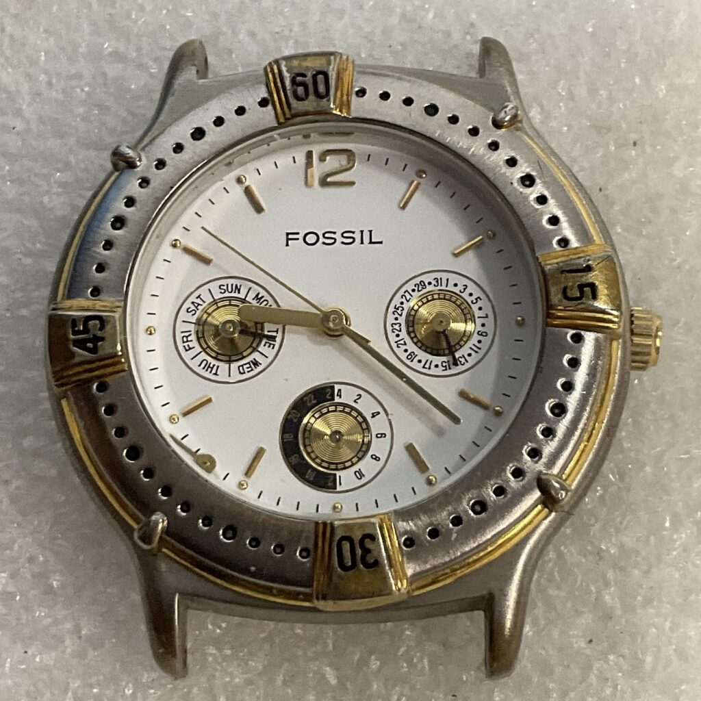 Fossil BQ8461 3 ATM Watch No Band For Parts Not Working - Image 1