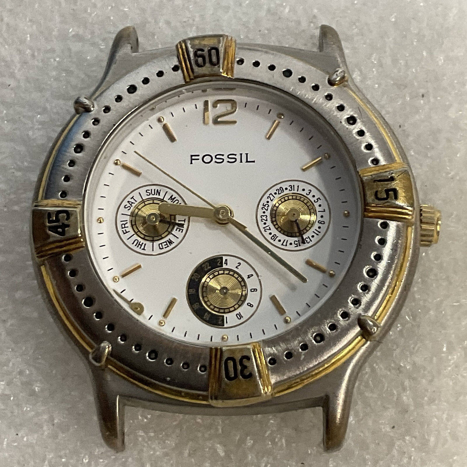 Fossil BQ8461 3 ATM Watch No Band For Parts Not Working - Image 1