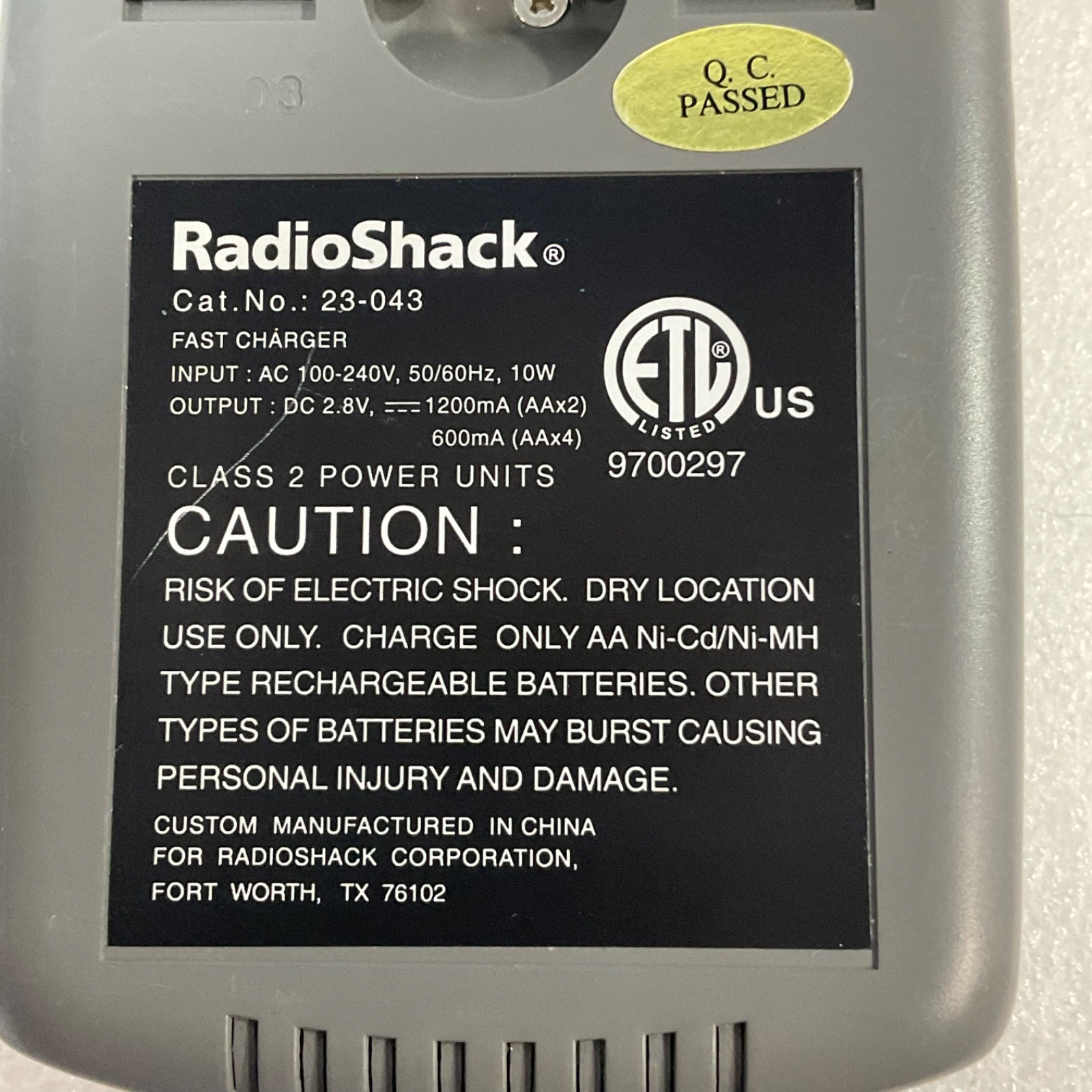 RadioShack Fast Charger AA Ni-Cd Ni-MH Cat 23-043 Fold Plug - Image 7