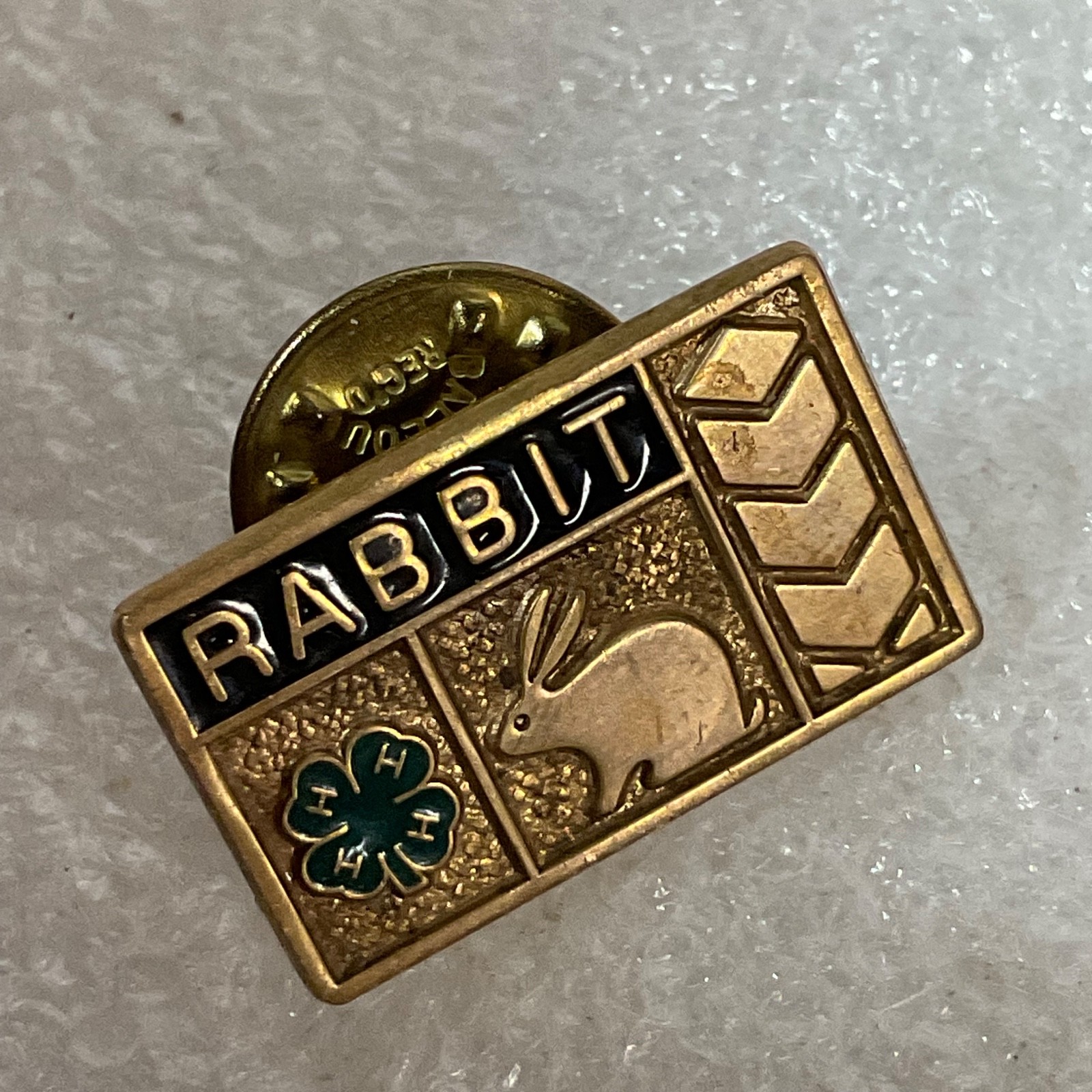 Vintage 4-H Rabbit Project Pin Gold Tone Enamel Lapel Badge 0.75in Ballou - Image 6
