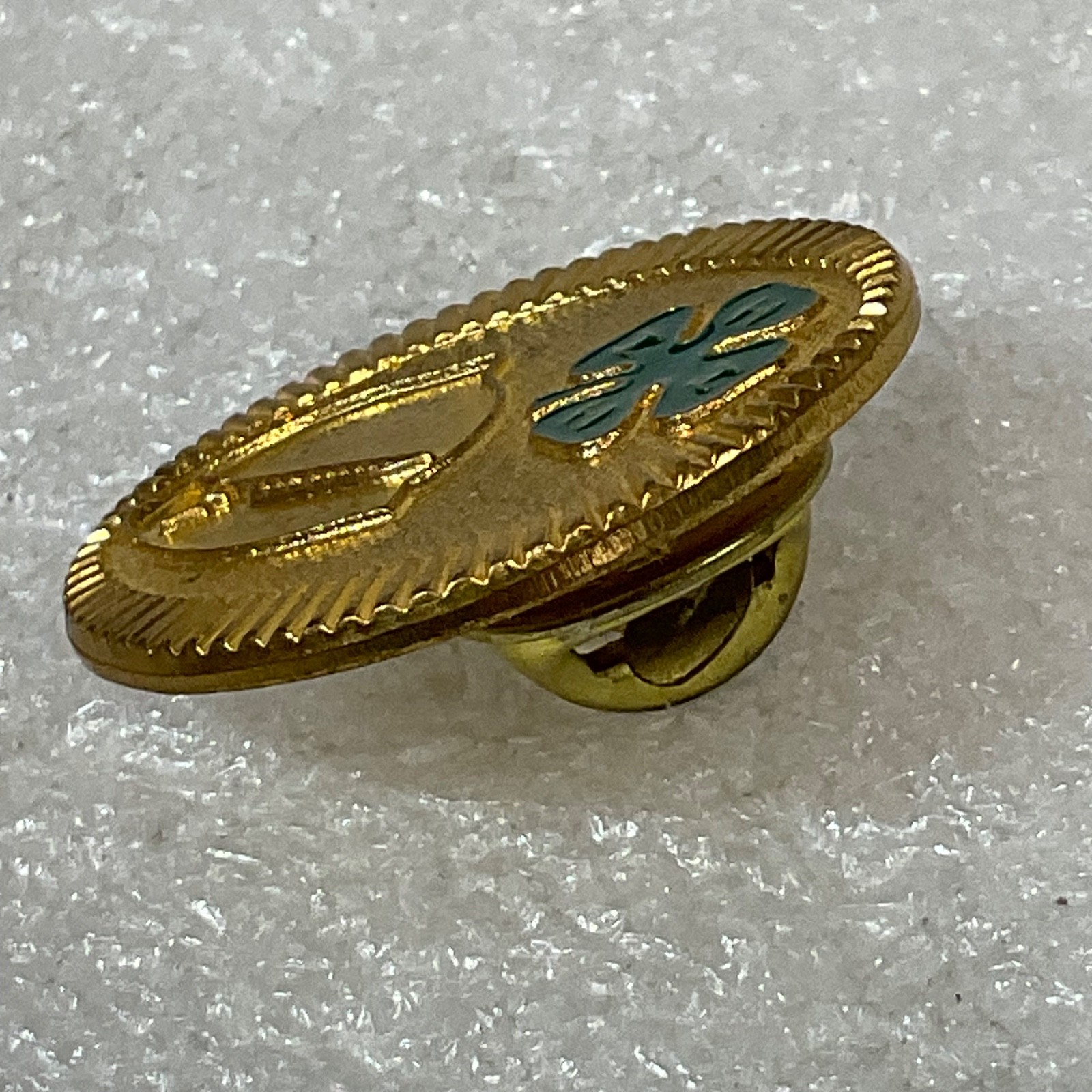 Vintage 4-H Quill Pen Writing Award Pin Gold Tone Green Clover 1in 5.86g - Image 6