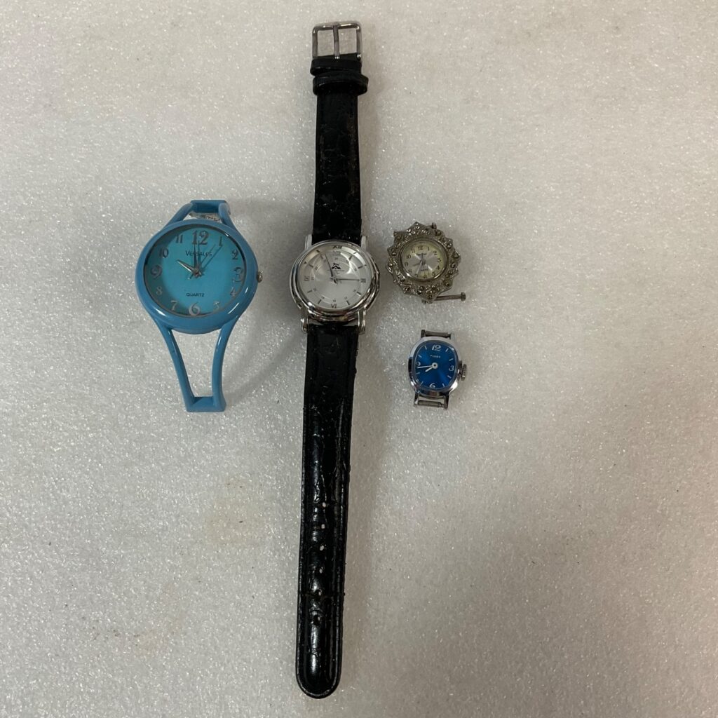Lot of 4 Watches VerSailes Timex For Parts Not Working - Image 1