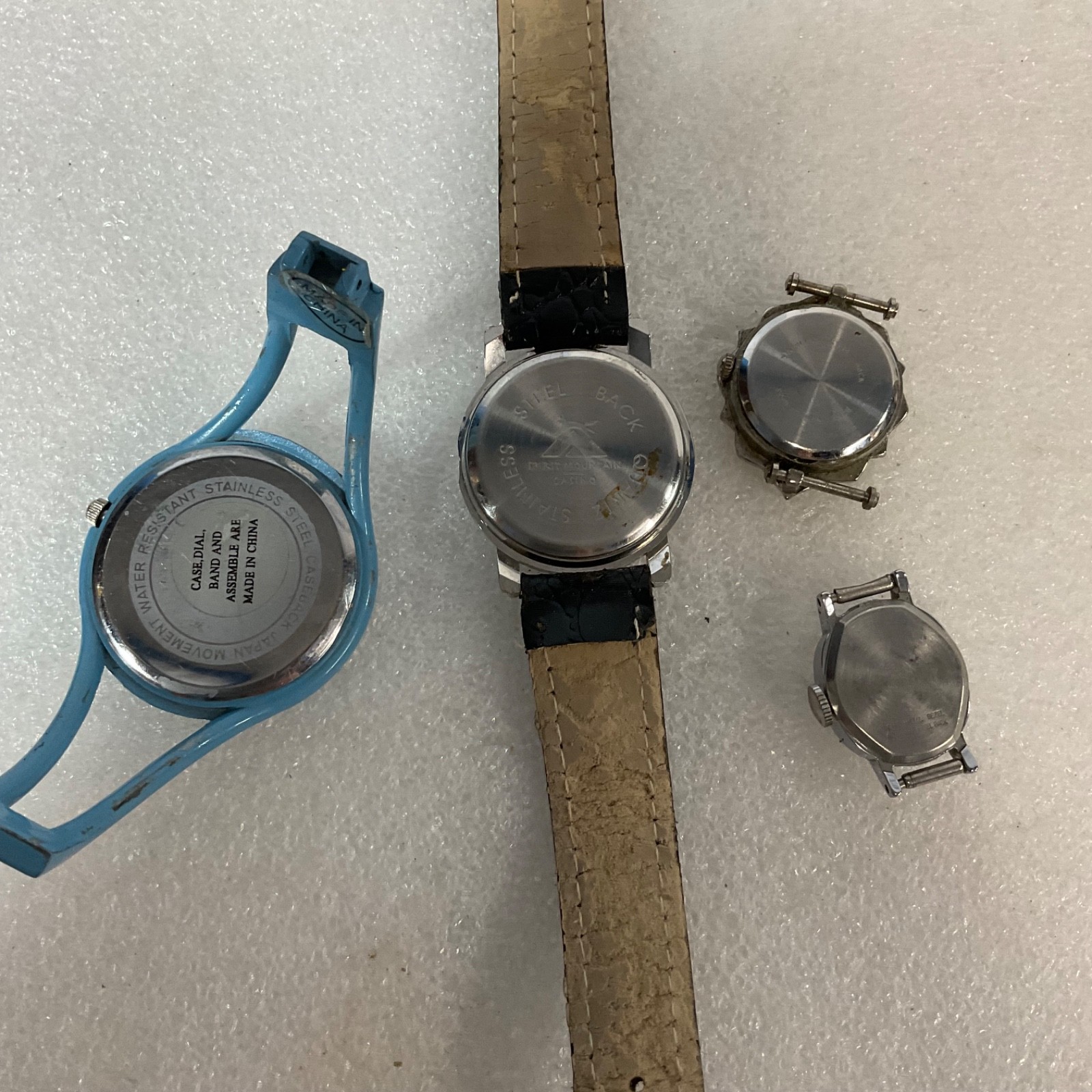 Lot of 4 Watches VerSailes Timex For Parts Not Working - Image 8