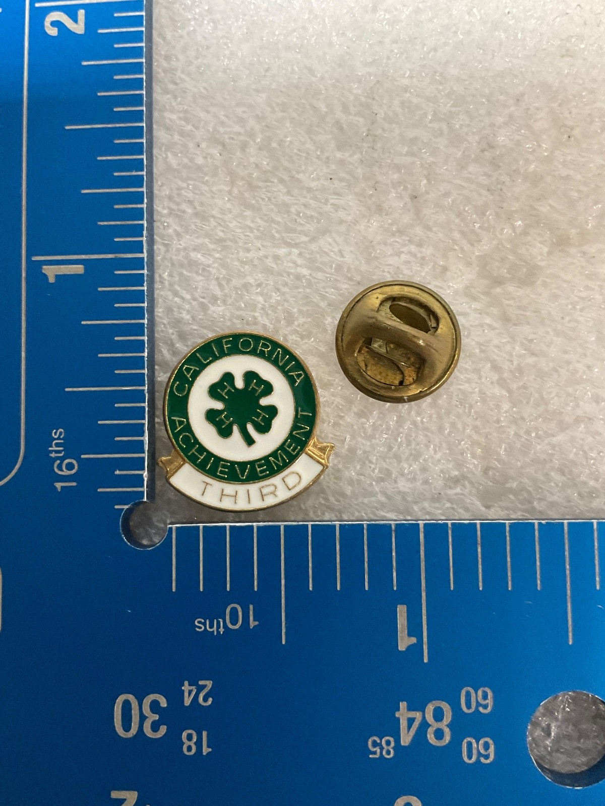 Vintage California 4-H Achievement Pin Third Award Green White Enamel 0.75in - Image 4