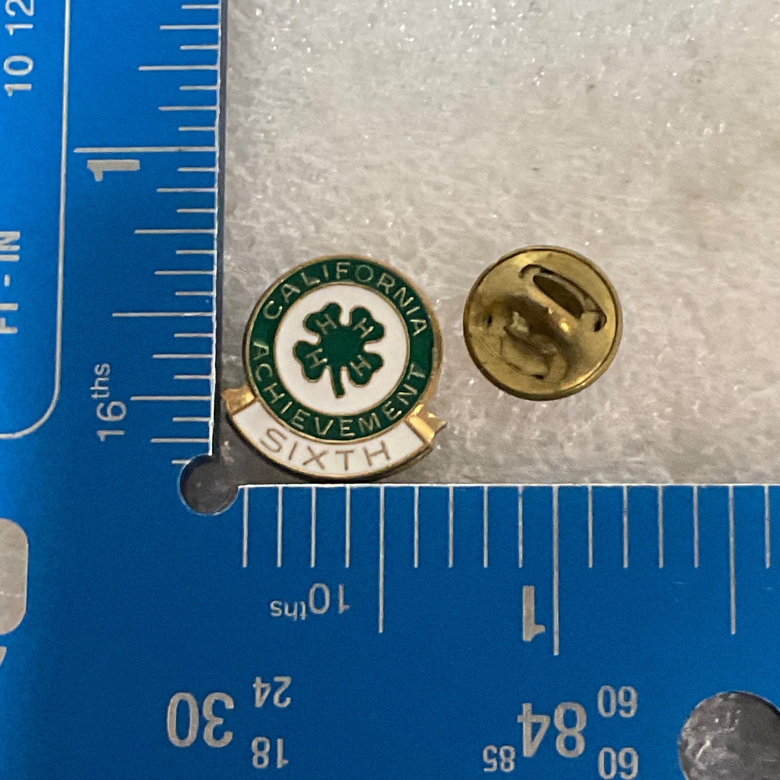 Vintage 4-H California Achievement Sixth Pin Green White Enamel 0.6in 3.61g - Image 4