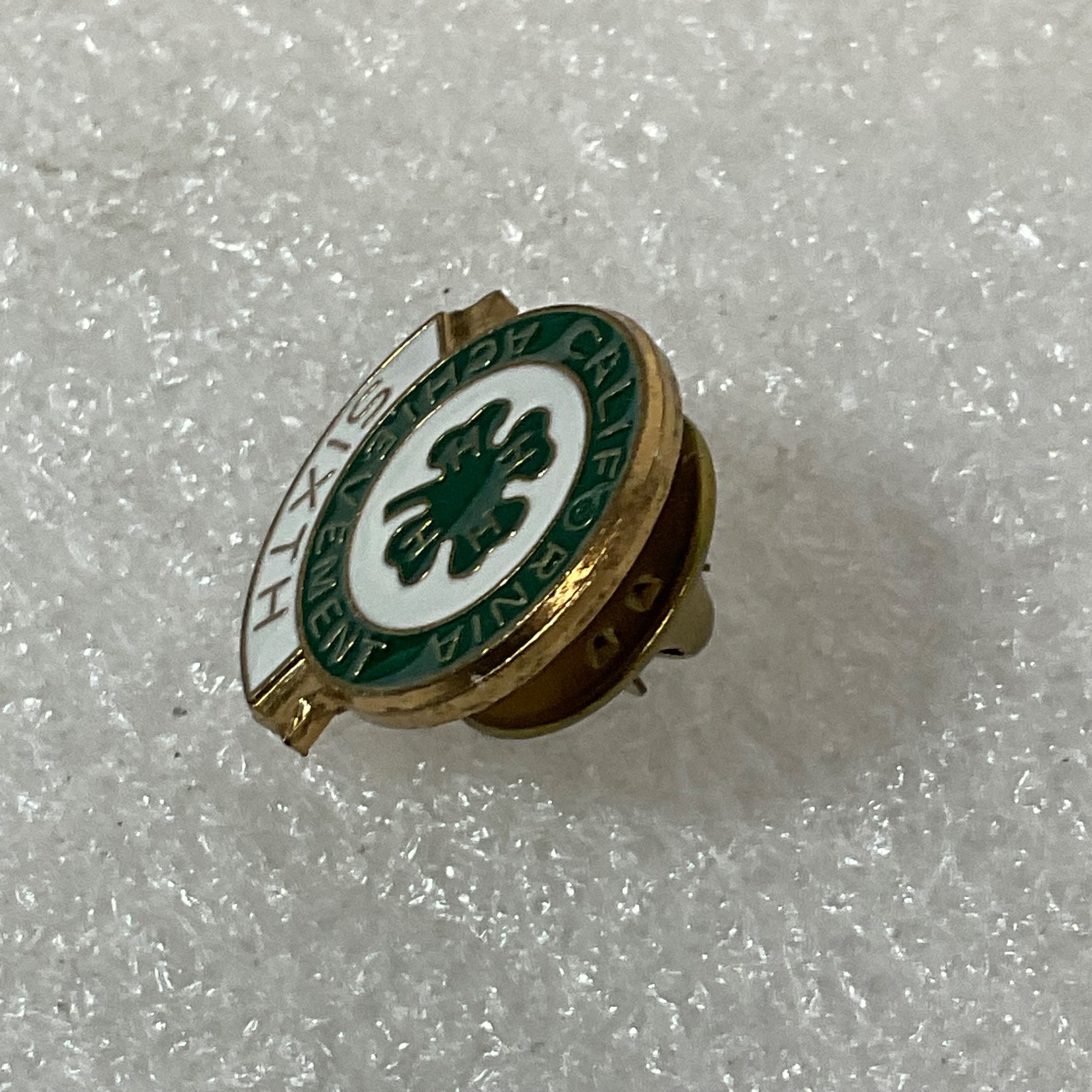 Vintage 4-H California Achievement Sixth Pin Green White Enamel 0.6in 3.61g - Image 6