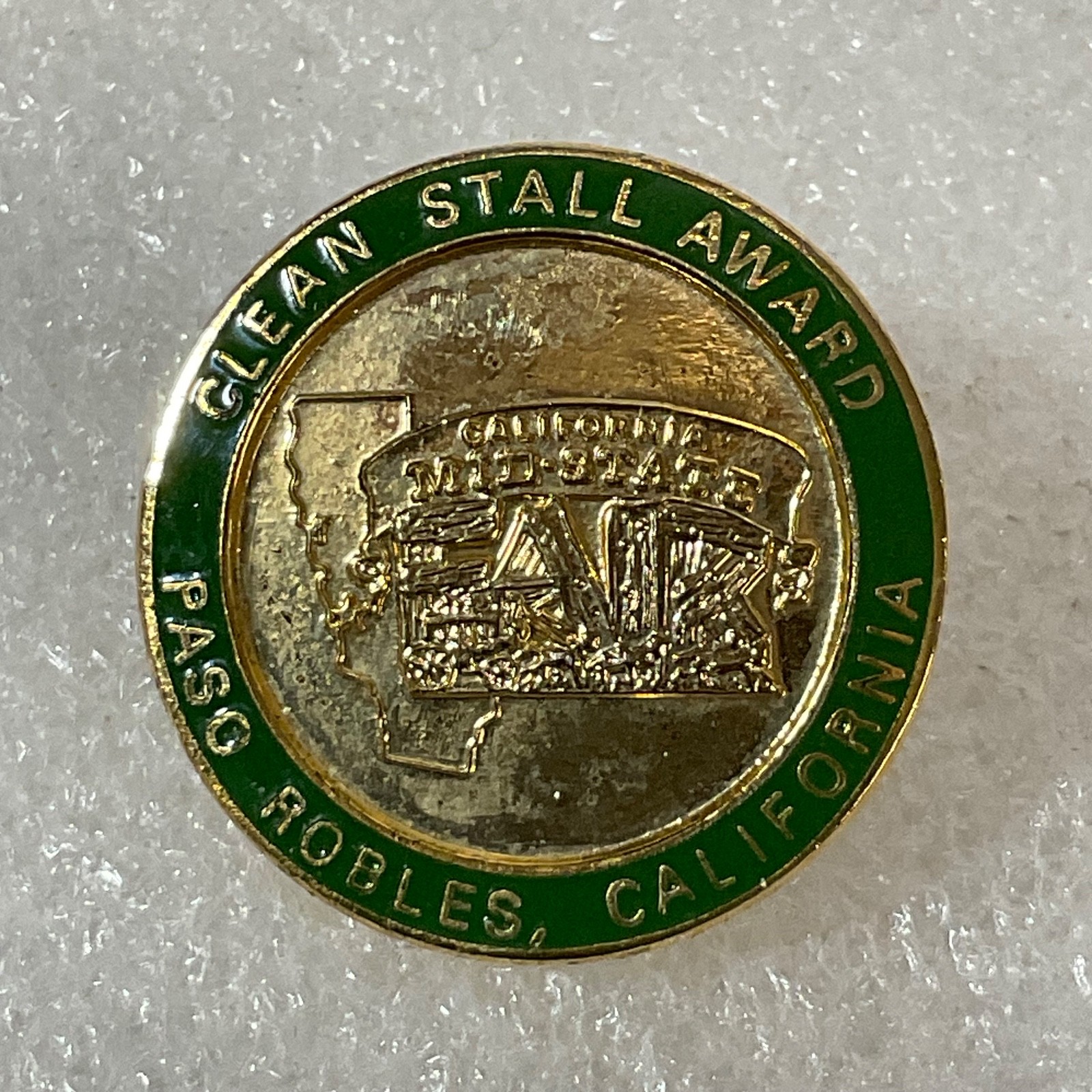 Vintage Clean Stall Award Pin Paso Robles California Mid State Fair 1in 6.38g - Image 1
