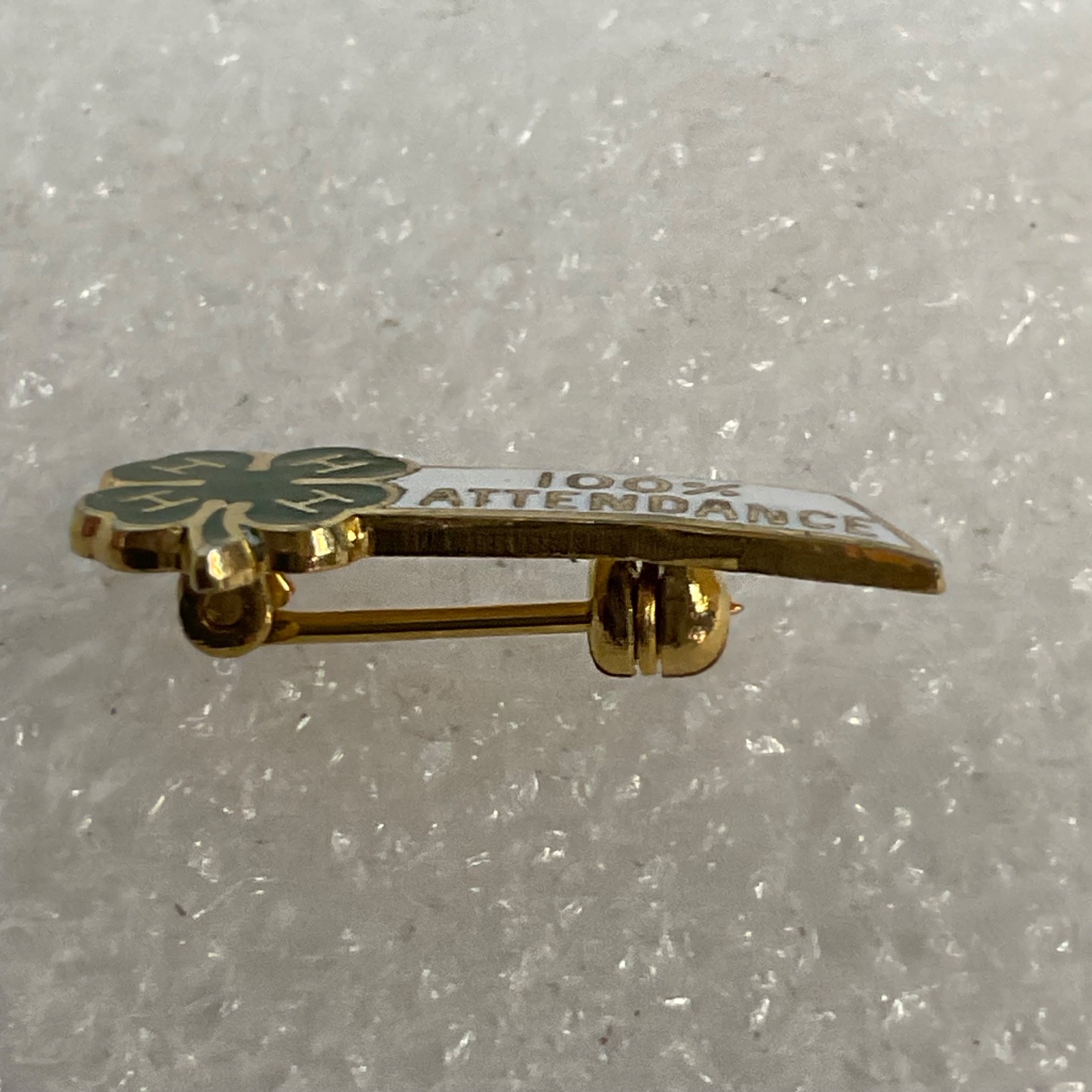 Vintage 4-H 100% Attendance Pin Gold Tone Green Clover Enamel 1in Award Badge - Image 4