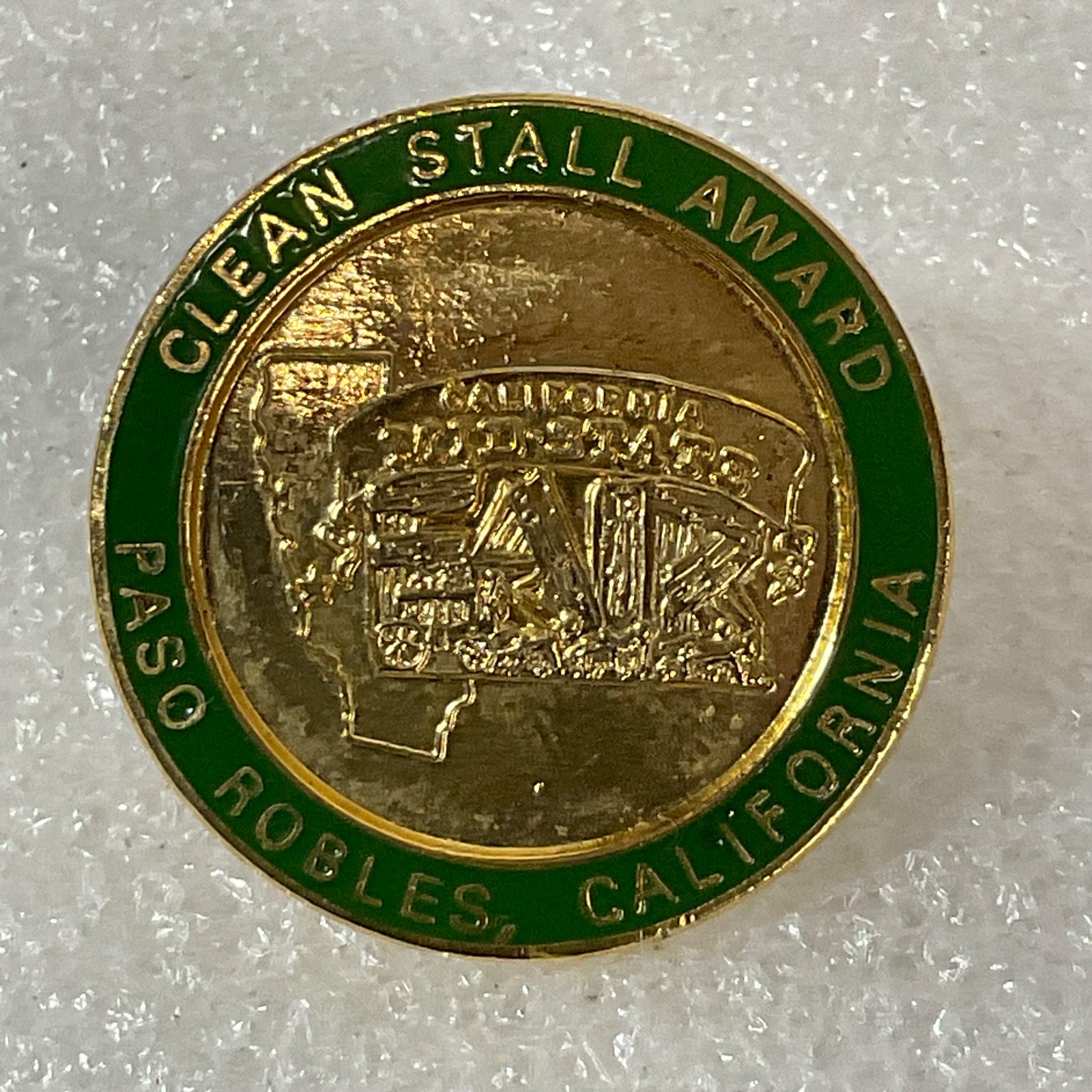 Vintage Clean Stall Award Pin Paso Robles California Mid State Fair 1in 6.69g - Image 1