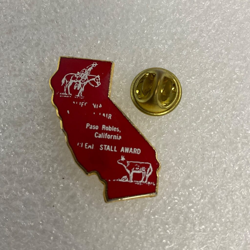 Vintage California Mid-State Fair Clean Stall Award Pin Paso Robles Red 1.75in - Image 1