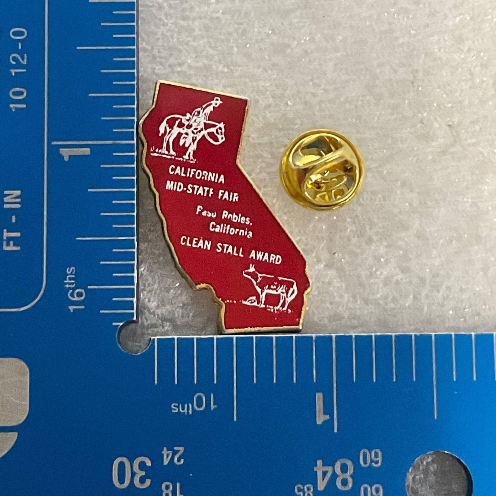 Vintage California Mid-State Fair Clean Stall Award Pin Paso Robles Red 1.75in - Image 3