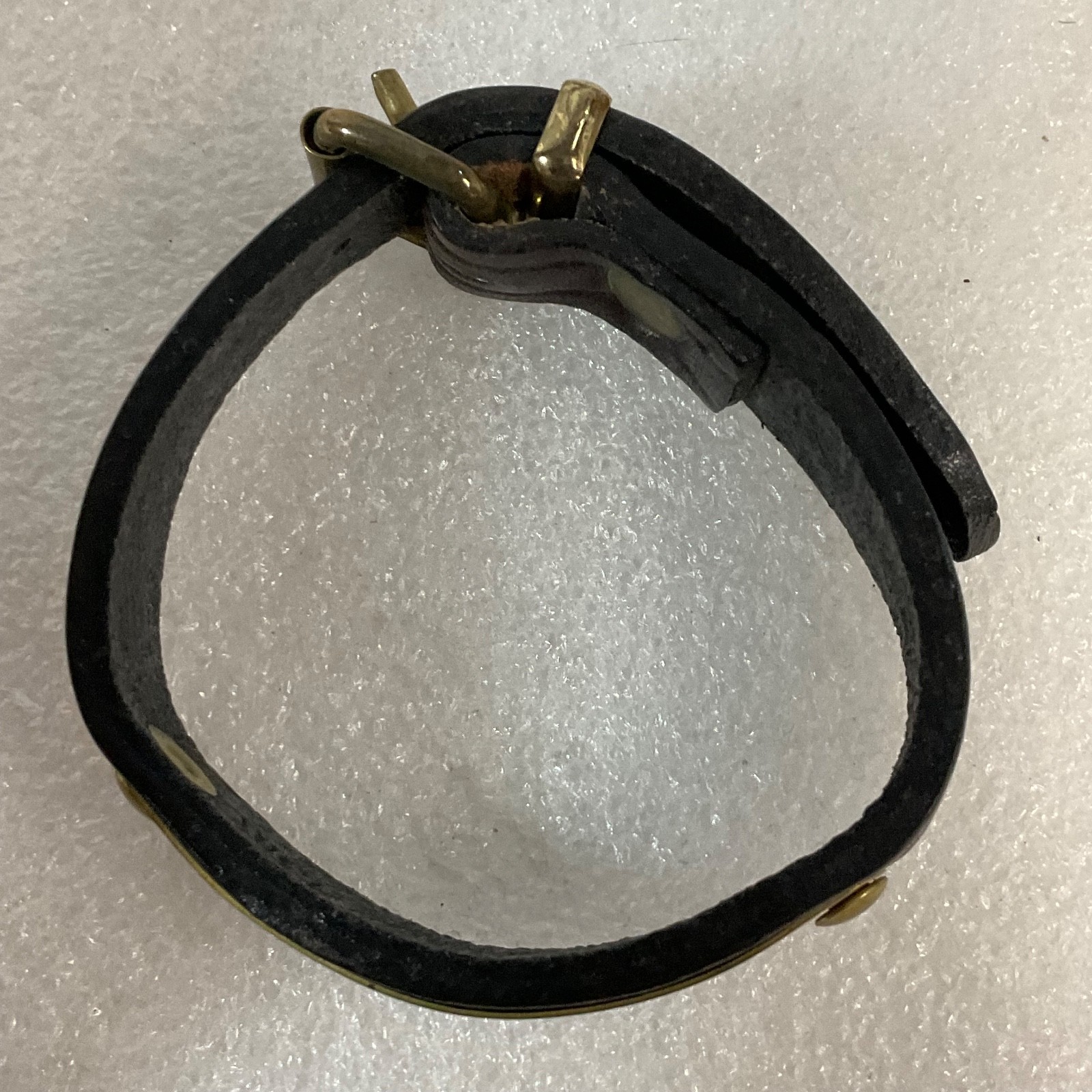 Tory Darring+ Leather Bracelet 6.5in Brown Brass Plate Buckle Closure Unisex - Image 3