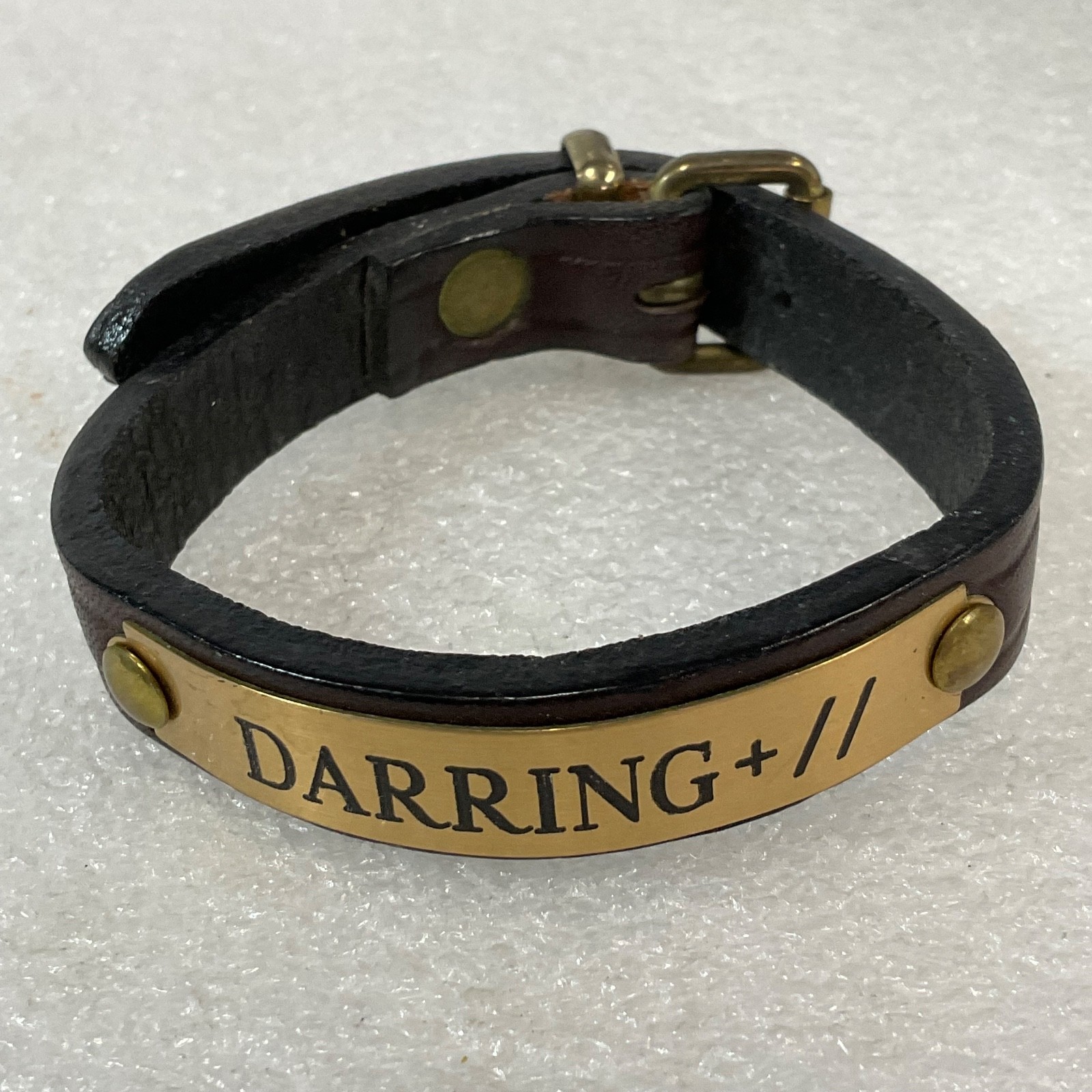 Tory Darring+ Leather Bracelet 6.5in Brown Brass Plate Buckle Closure Unisex - Image 1