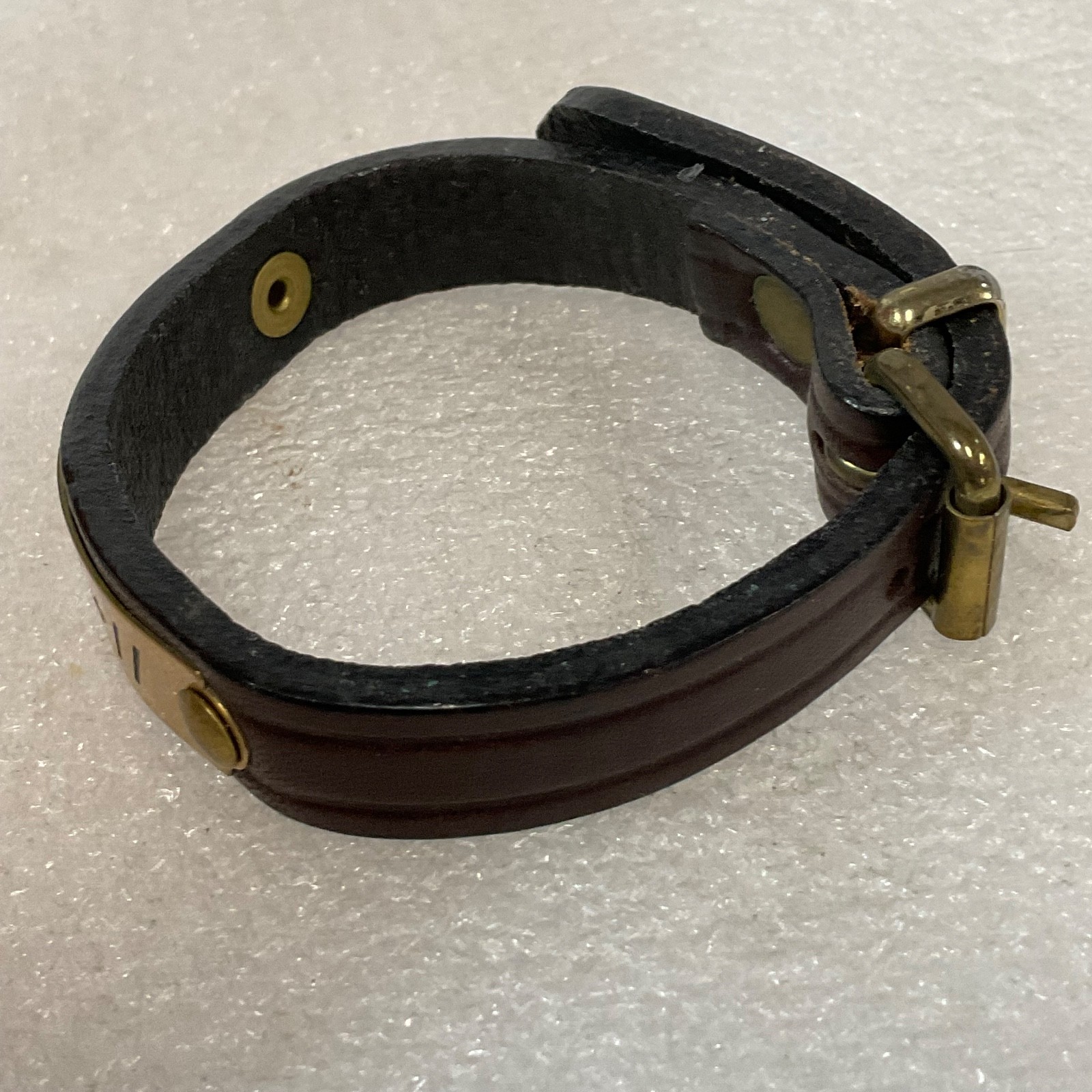 Tory Darring+ Leather Bracelet 6.5in Brown Brass Plate Buckle Closure Unisex - Image 5
