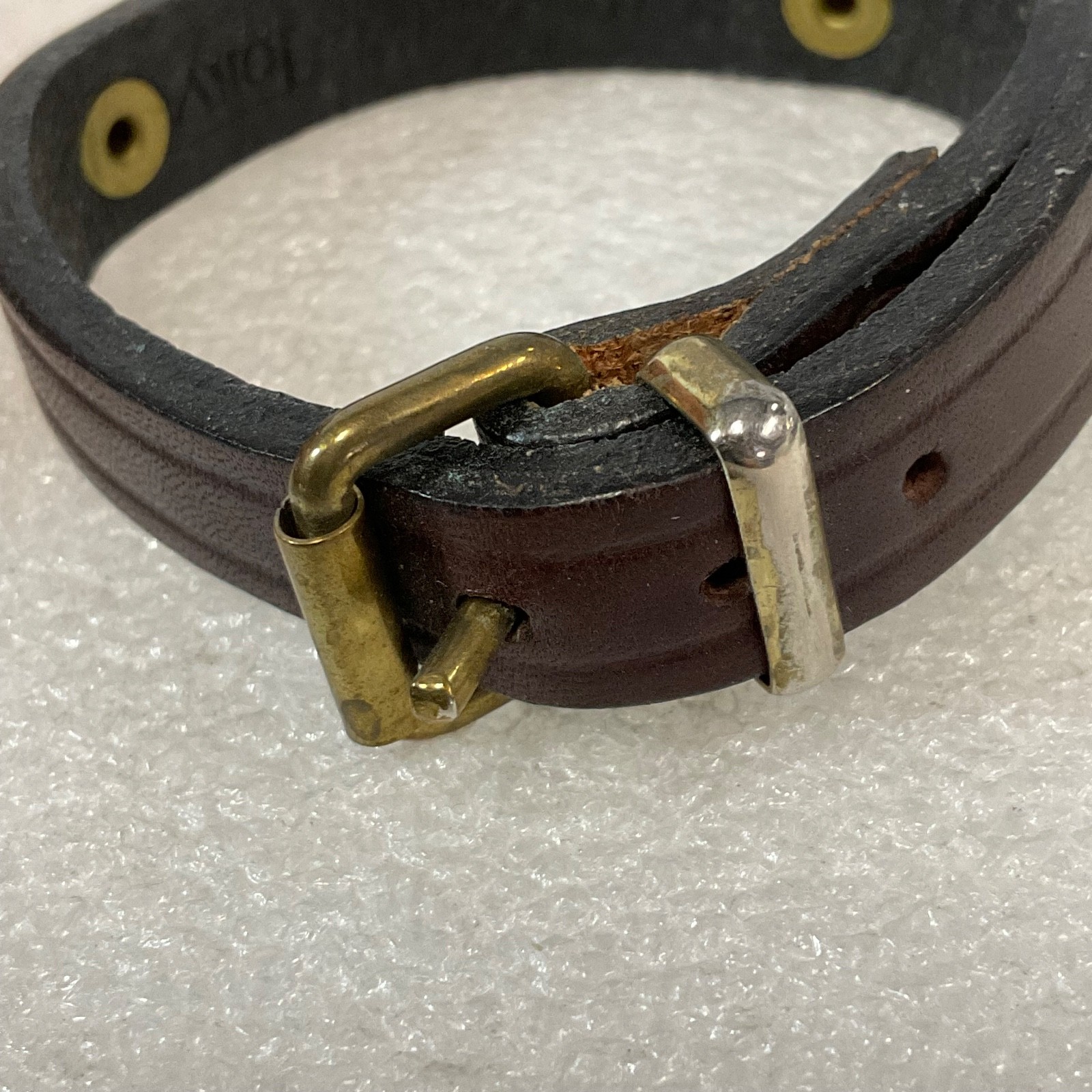 Tory Darring+ Leather Bracelet 6.5in Brown Brass Plate Buckle Closure Unisex - Image 7