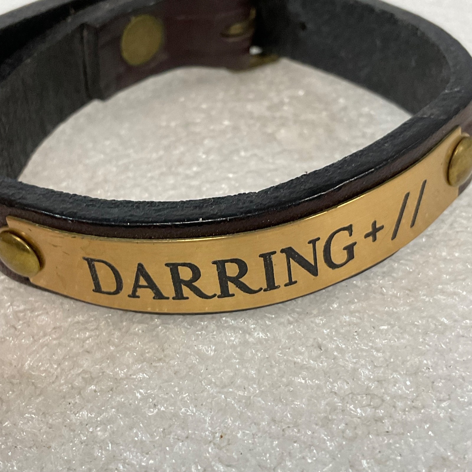 Tory Darring+ Leather Bracelet 6.5in Brown Brass Plate Buckle Closure Unisex - Image 12
