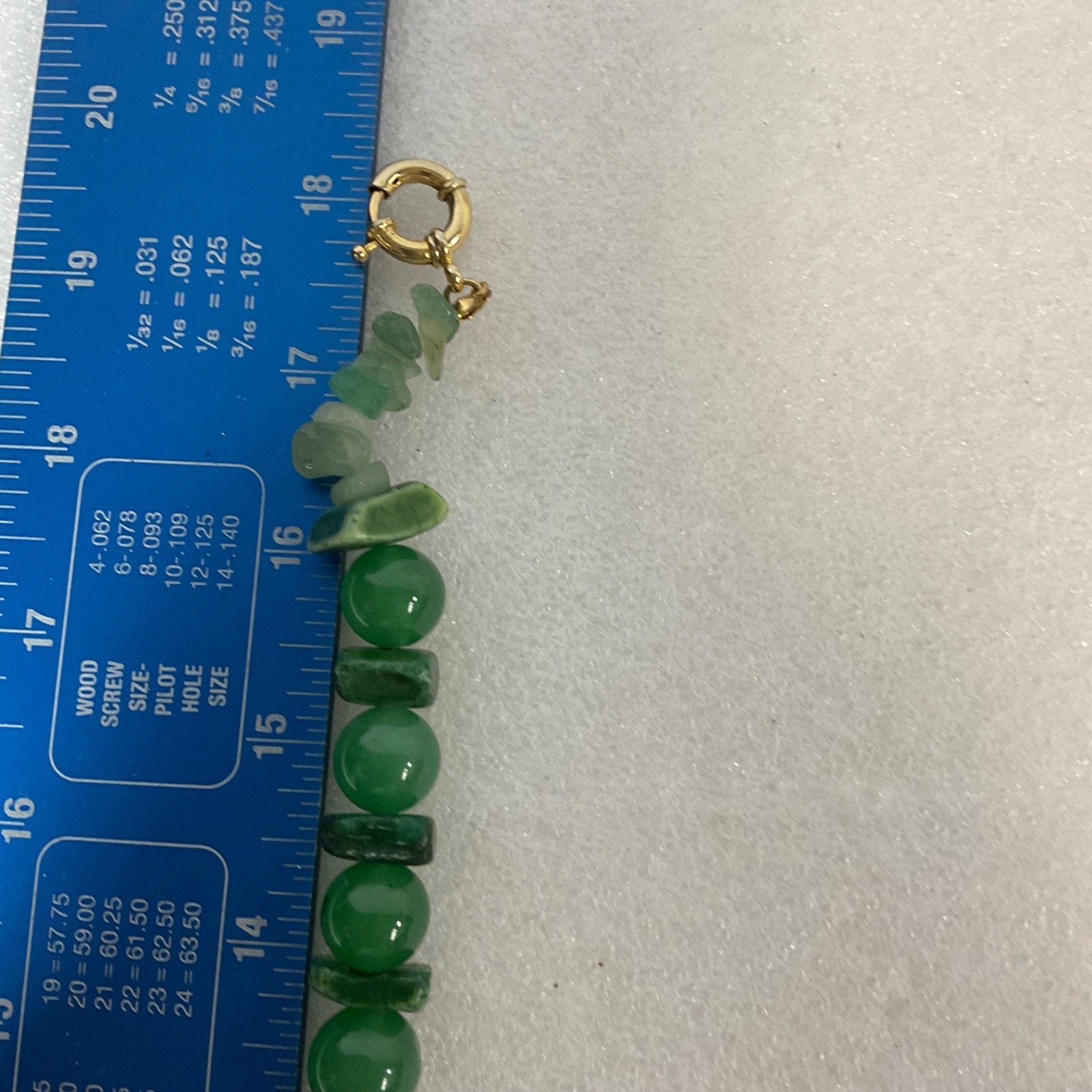 Green Jade Bead Necklace 18 in Round & Chip Beads 108.9g Gold Clasp - Image 12
