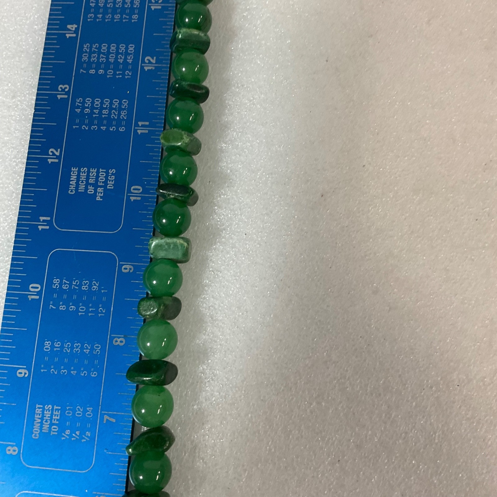 Green Jade Bead Necklace 18 in Round & Chip Beads 108.9g Gold Clasp - Image 11