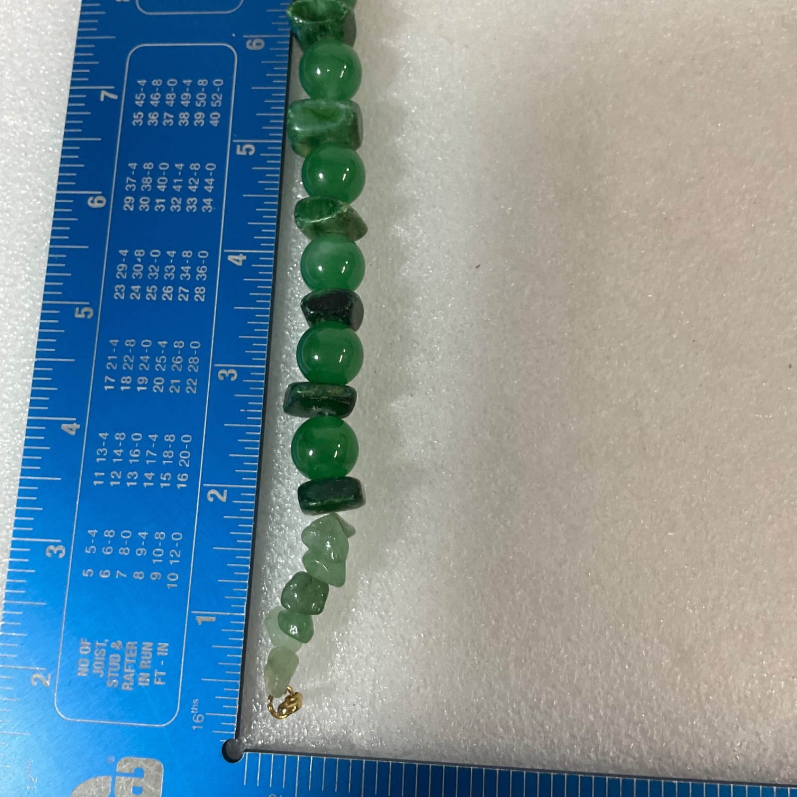 Green Jade Bead Necklace 18 in Round & Chip Beads 108.9g Gold Clasp - Image 10